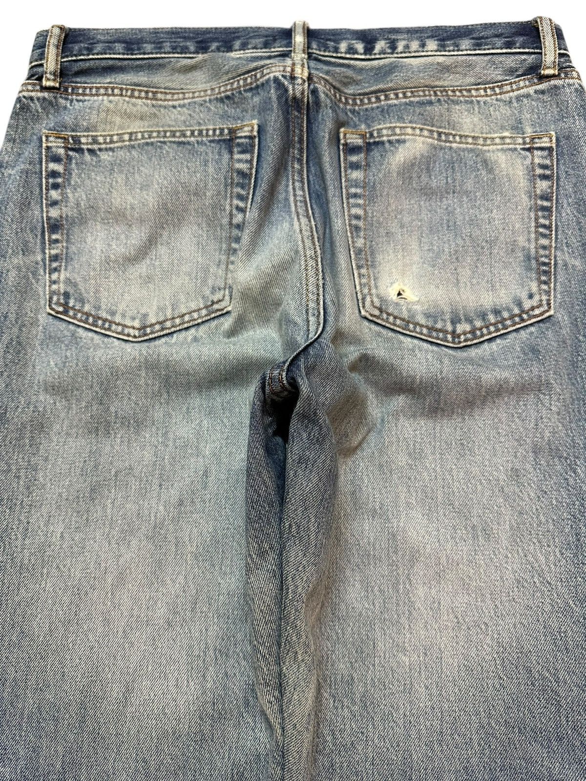 Uniqlo Vintage Japanese Uniqlo Faded Wash Distressed Loose Jeans Size US 32 / EU 48 - 5 Thumbnail
