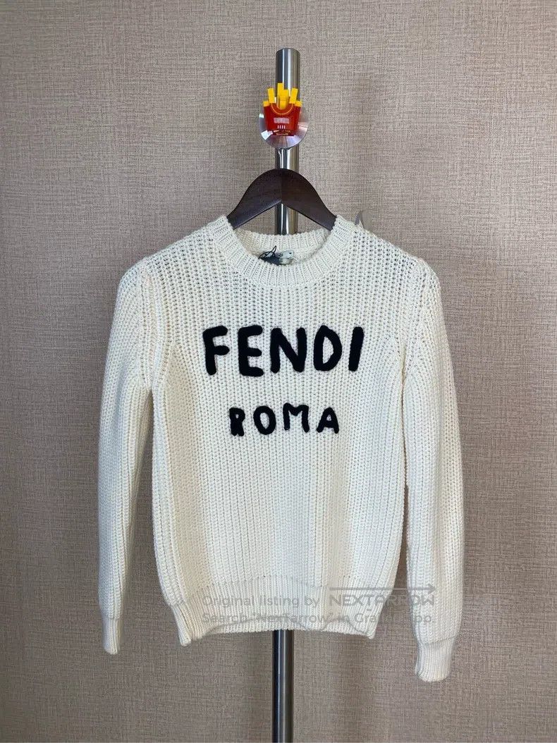 Fendi Fendi Classic logo pullover knit wool sweater Size XS / US 0-2 / IT 36-38 - 2 Thumbnail