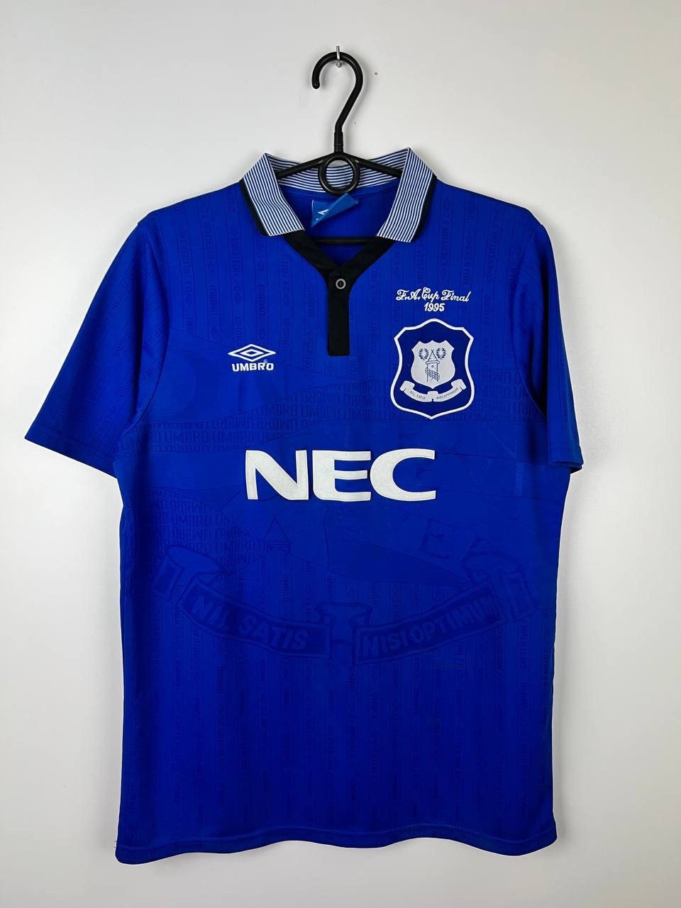 Vintage Everton Umbro vintage t-shirts size L Size US L / EU 52-54 / 3 - 1 Thumbnail