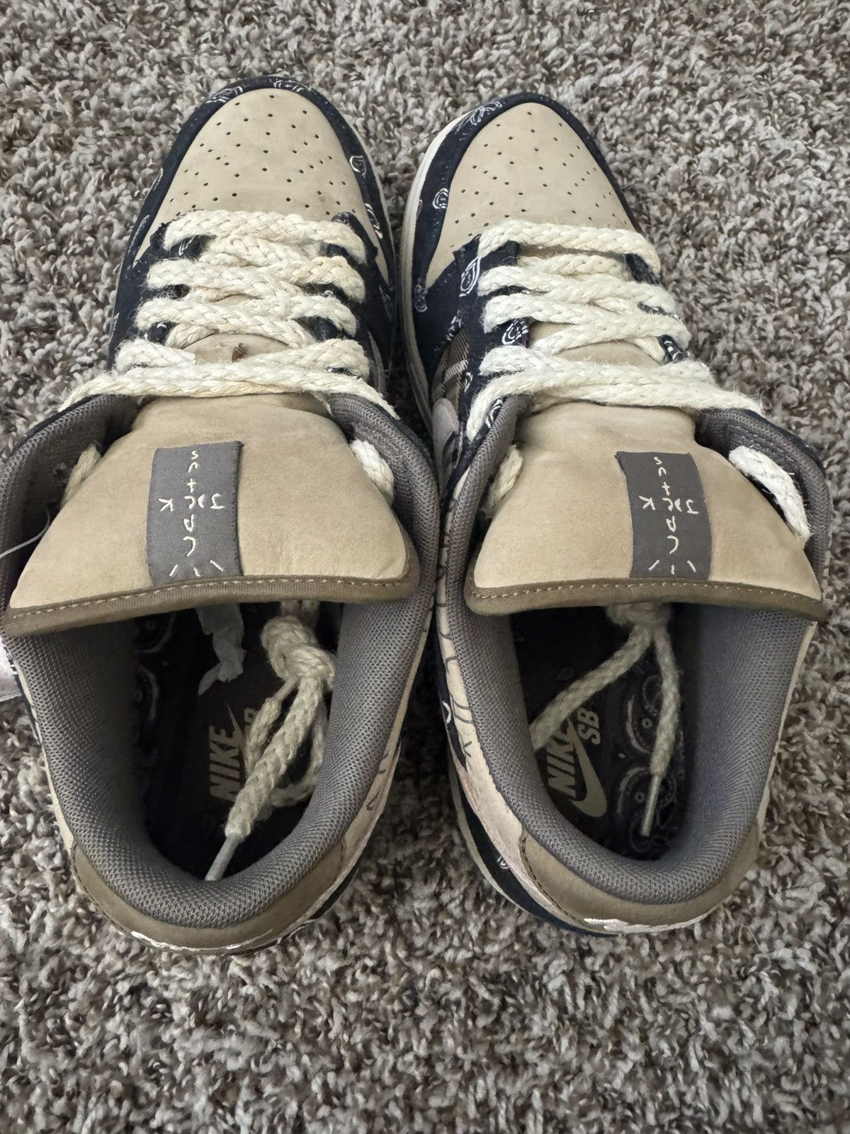 Nike × Travis Scott Nike SB Dunk Low Travis Scott Cactus Jack Size 12 Size US 12 / EU 45 - 12 Thumbnail