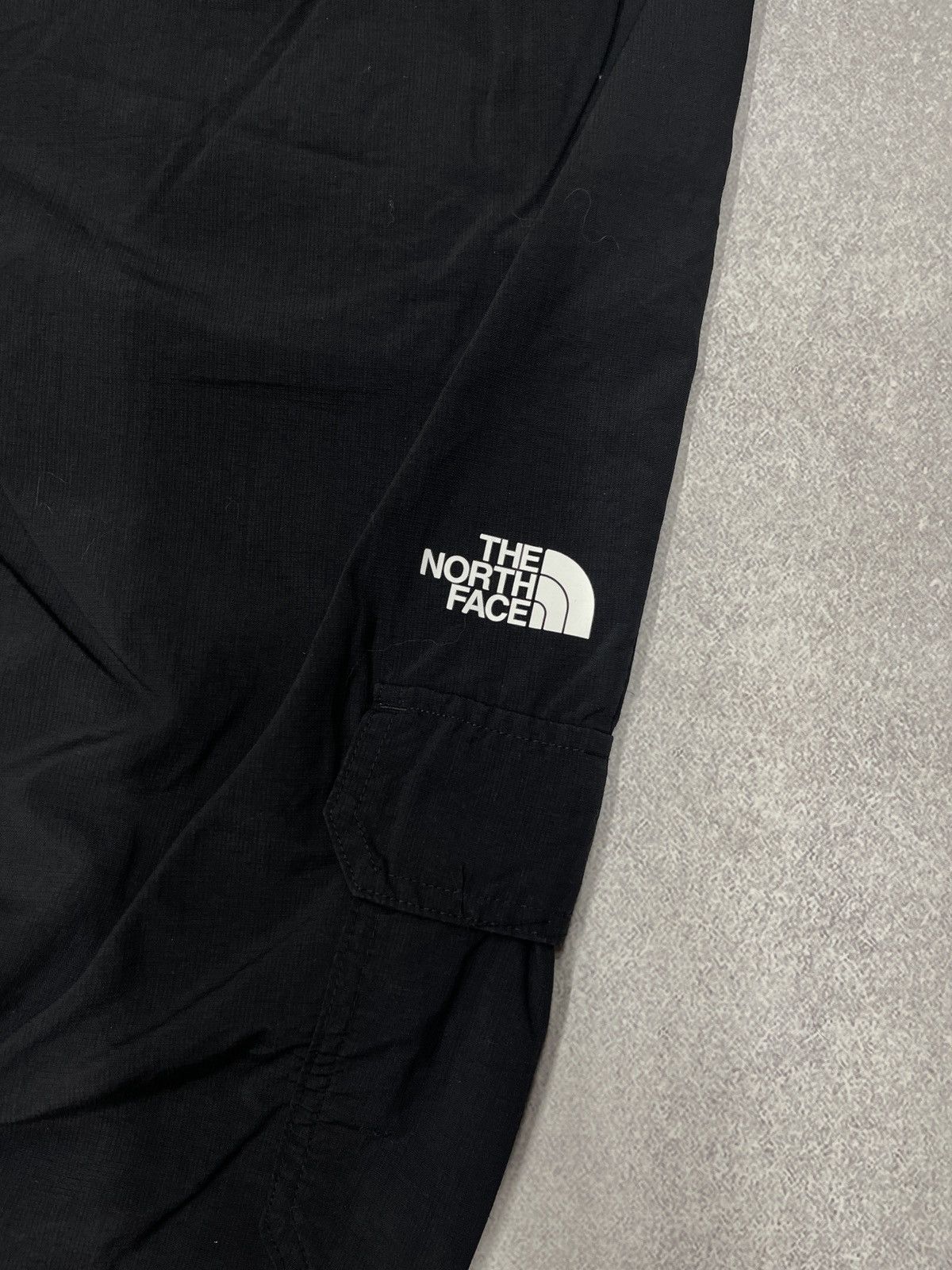 The North Face The North Face Nylon Cargo Pants Black Outdoor Gorpcore Size 36" / US 14 / IT 50 - 9 Thumbnail