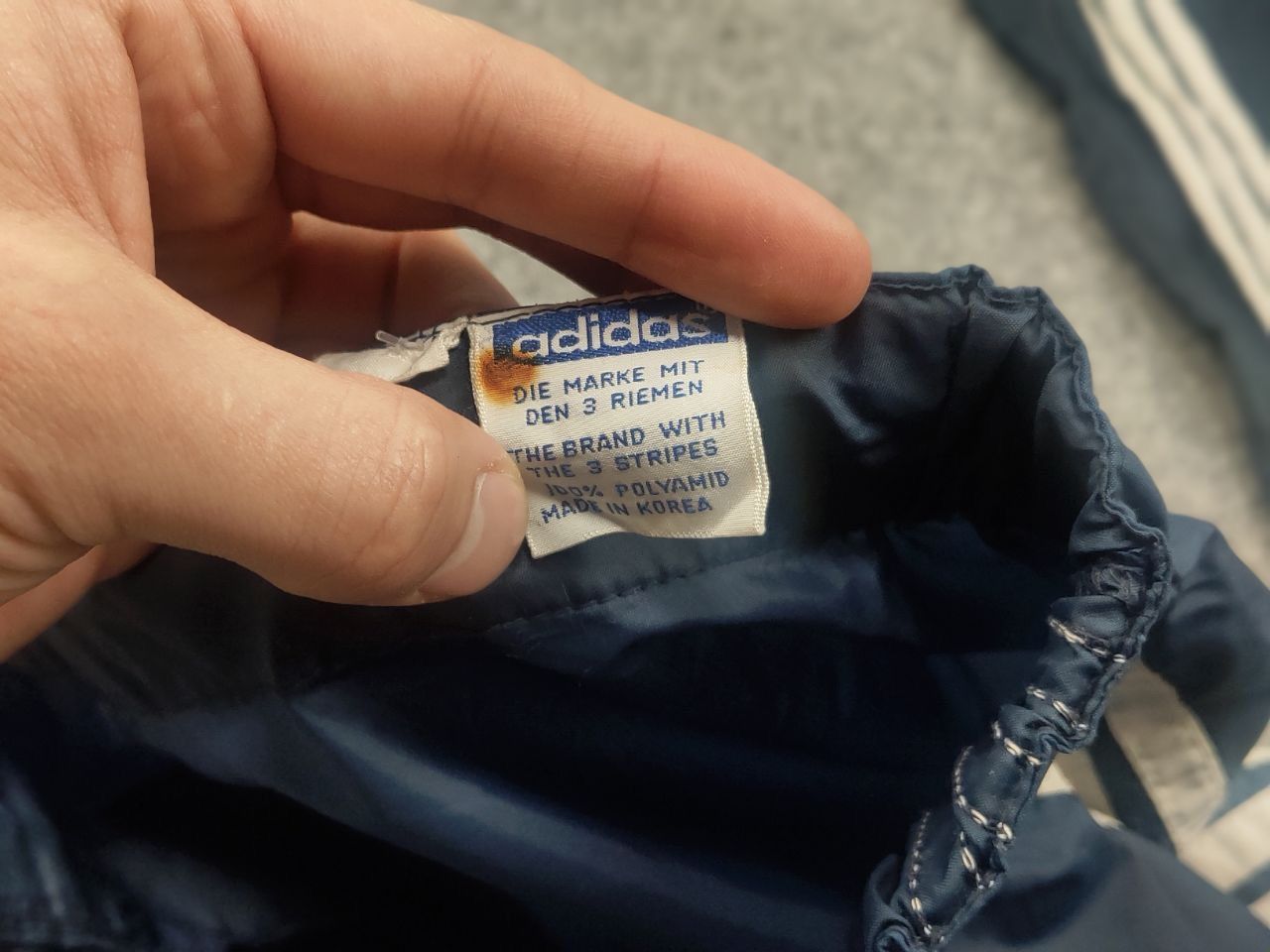 Adidas Vintage 80's Adidas Track Pants baggy Navy Blue 3-Stripes Size US 32 / EU 48 - 14 Thumbnail