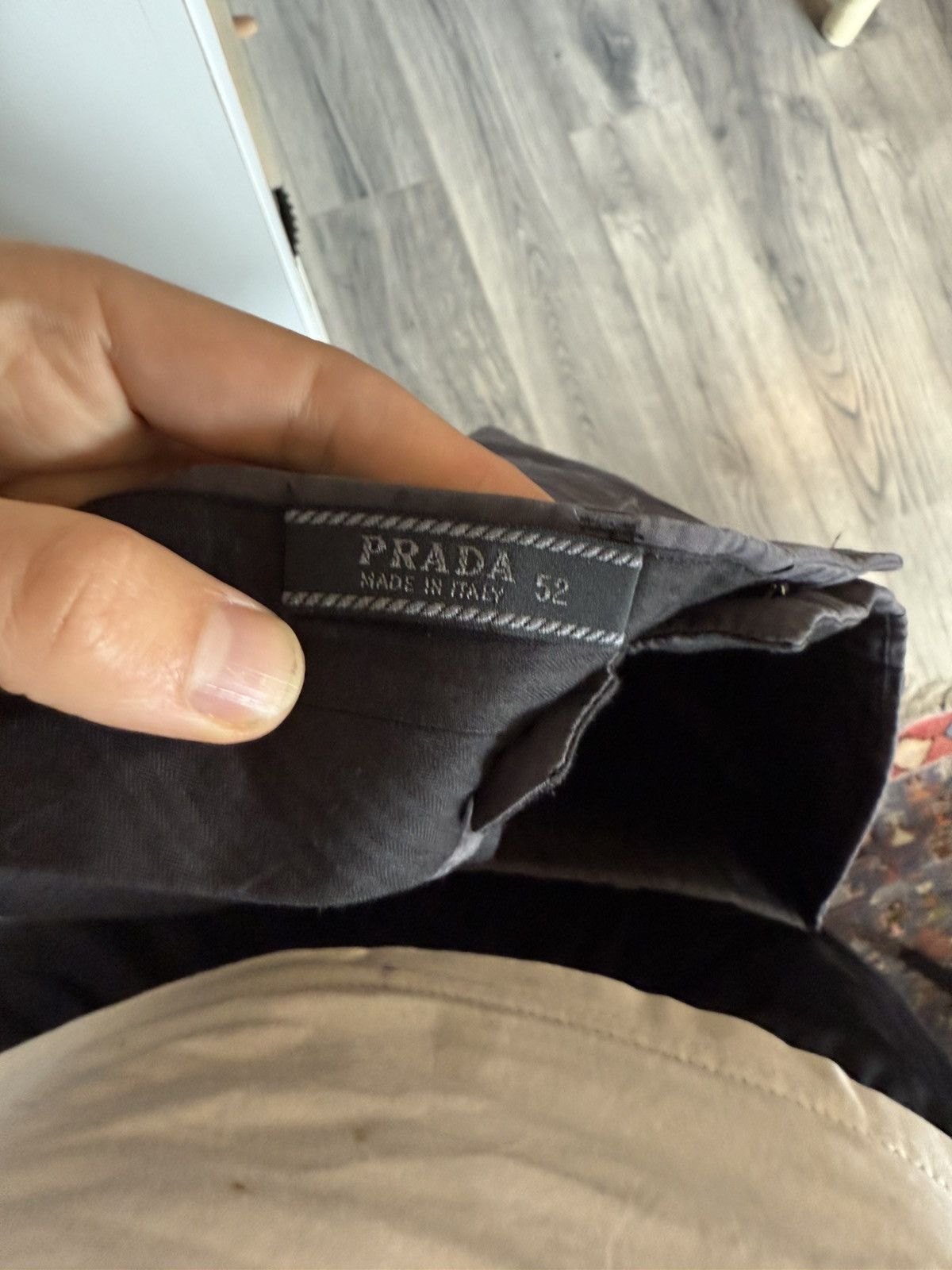Prada Charcoal Grey Pleated Pants in 100% Silk Size US 36 / EU 52 - 7 Thumbnail