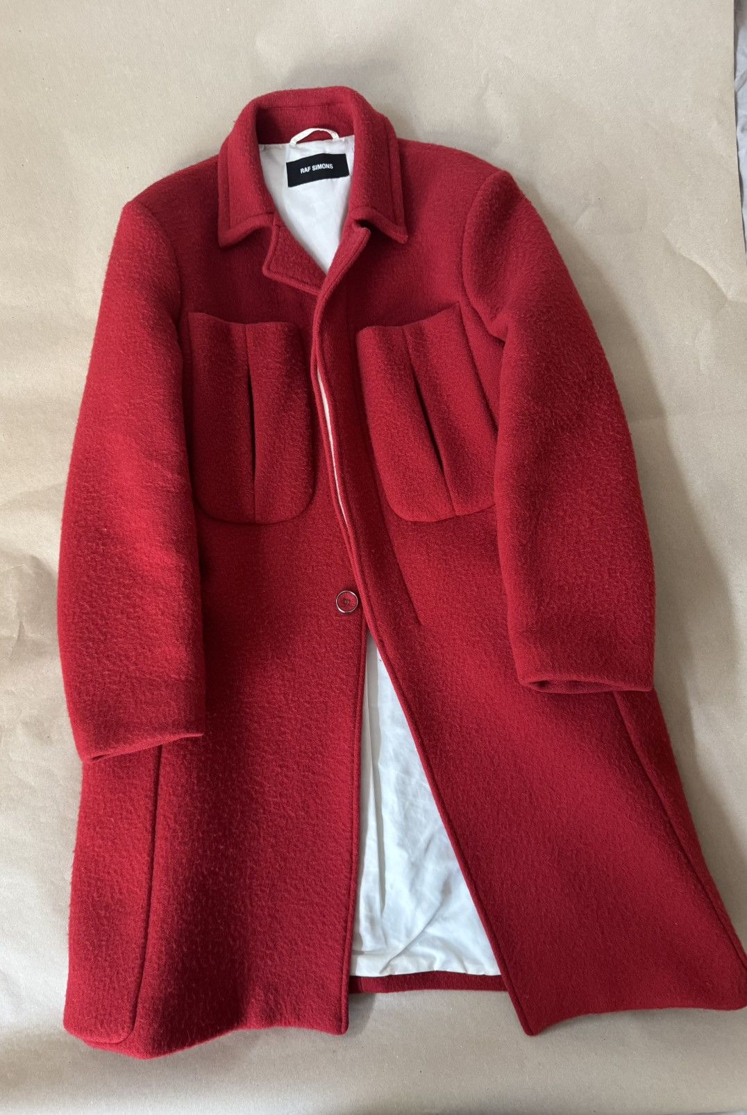 Raf Simons Raf Simons FW18 / « red coat with very big pockets » Size US M / EU 48-50 / 2 - 5 Thumbnail
