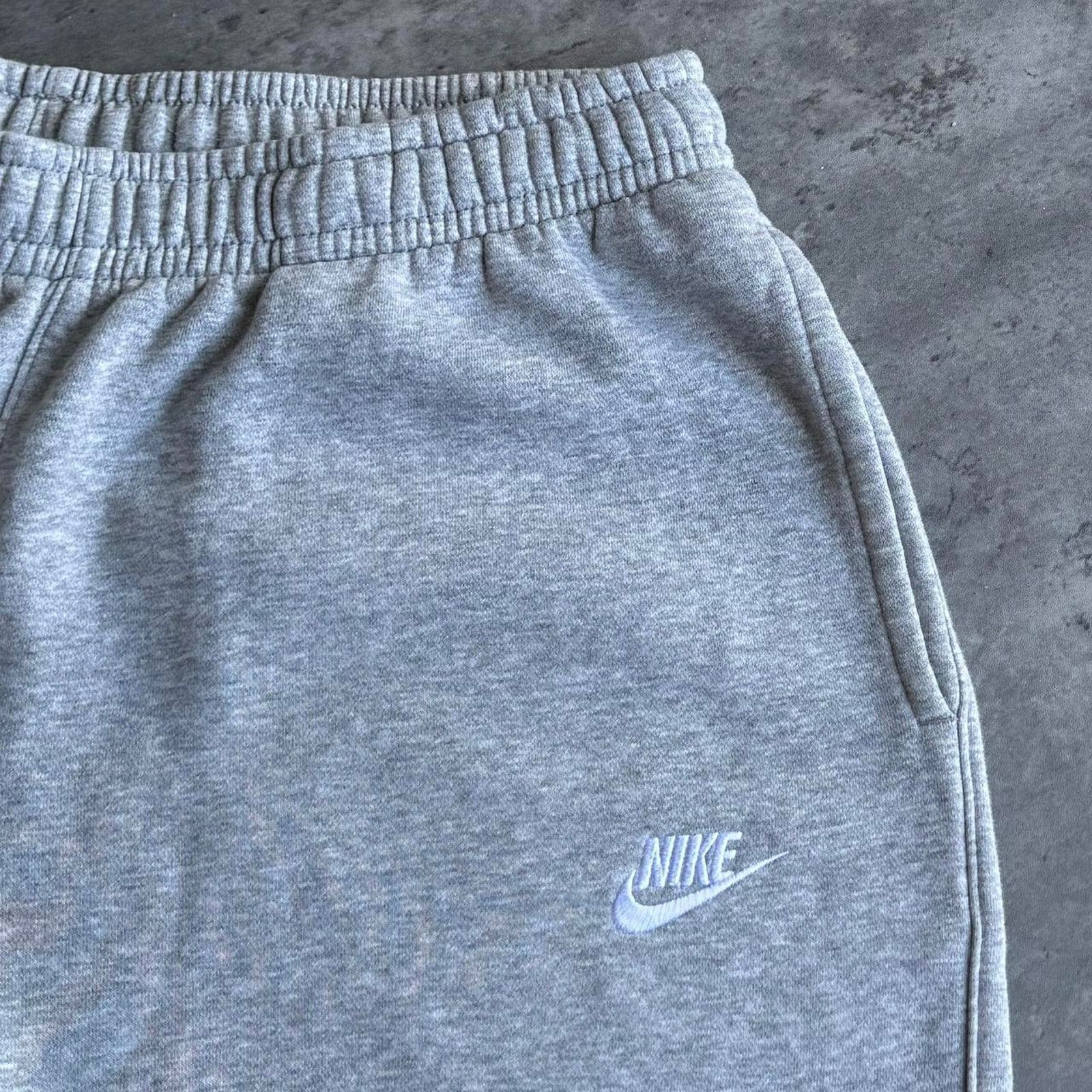 Nike × Nike ACG × Vintage Vintage Y2K Nike Grey & White Embroidered Tech Sweatpants Size US 34 / EU 50 - 3 Thumbnail