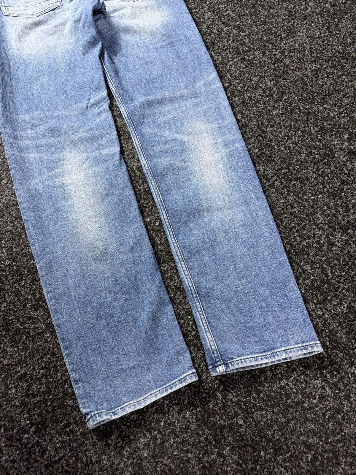 Hugo Boss 00s Hugo Boss Orange Distressed 040 Taber Tapered Jeans W36 Size US 36 / EU 52 - 15 Thumbnail