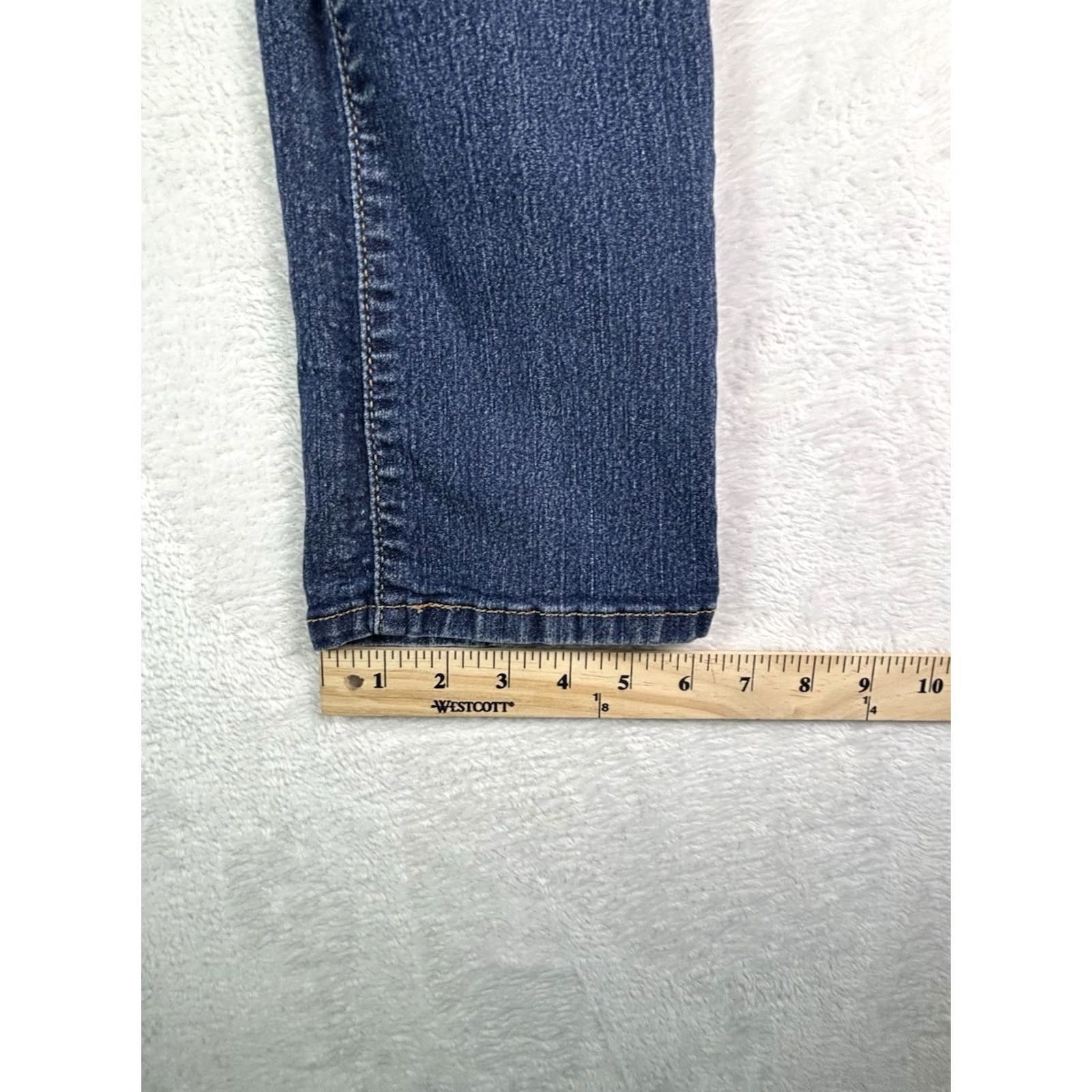 CO Signature Levi Strauss & Co Jeans Women's 8 Blue Modern Straight Denim Jeans Size 30" / US 8 / IT 44 - 5 Thumbnail