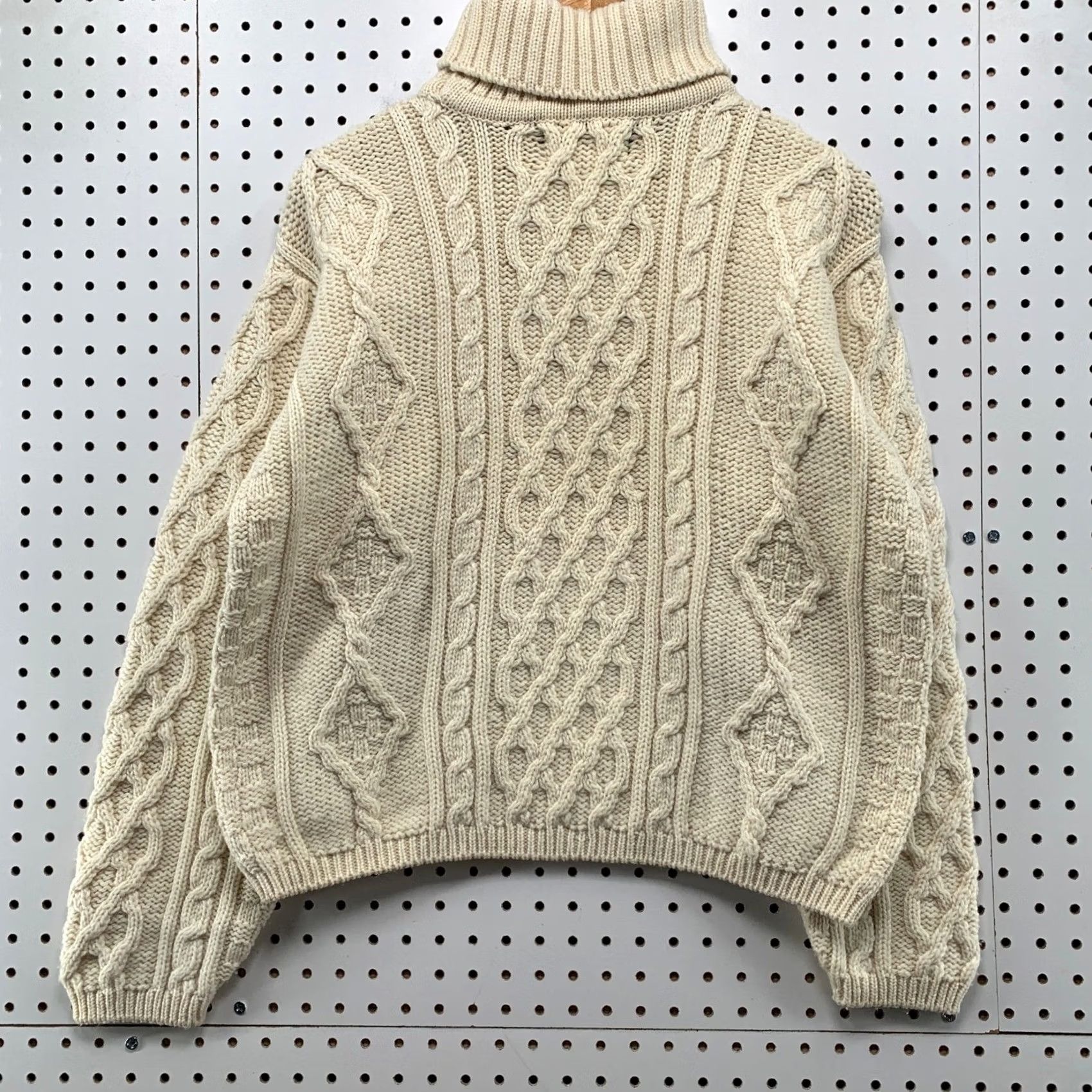 Vintage VINTAGE Callan Country Collection Sweater L Cream 90s Merino Wool Aran Knit Size L / US 10 / IT 46 - 3 Thumbnail