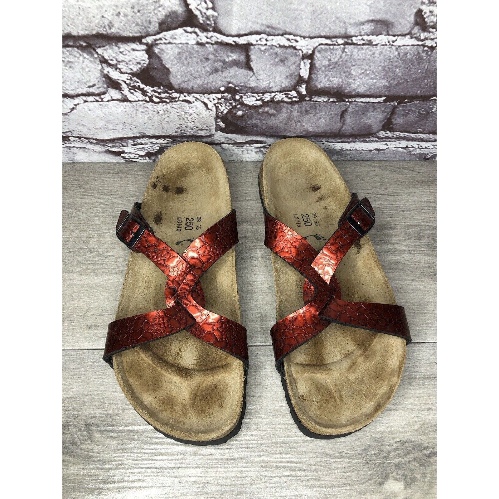 Birkenstock Birkenstock Birki’s Red Patent Leather Croc Cork Strap Sanda Size US 8 / IT 38 - 12 Thumbnail