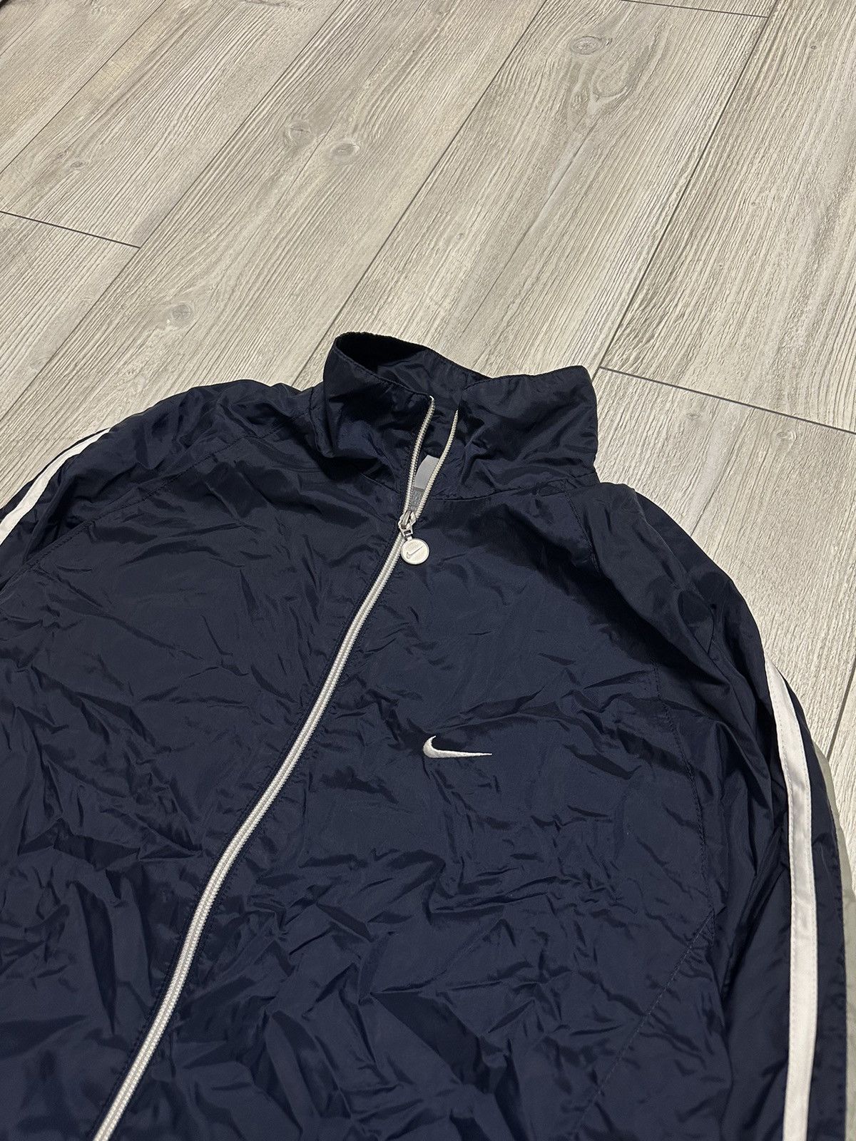 Vintage Vintage 90s Nike Drill Track Jacket Windbreaker Navy Blue S Size US S / EU 44-46 / 1 - 2 Thumbnail