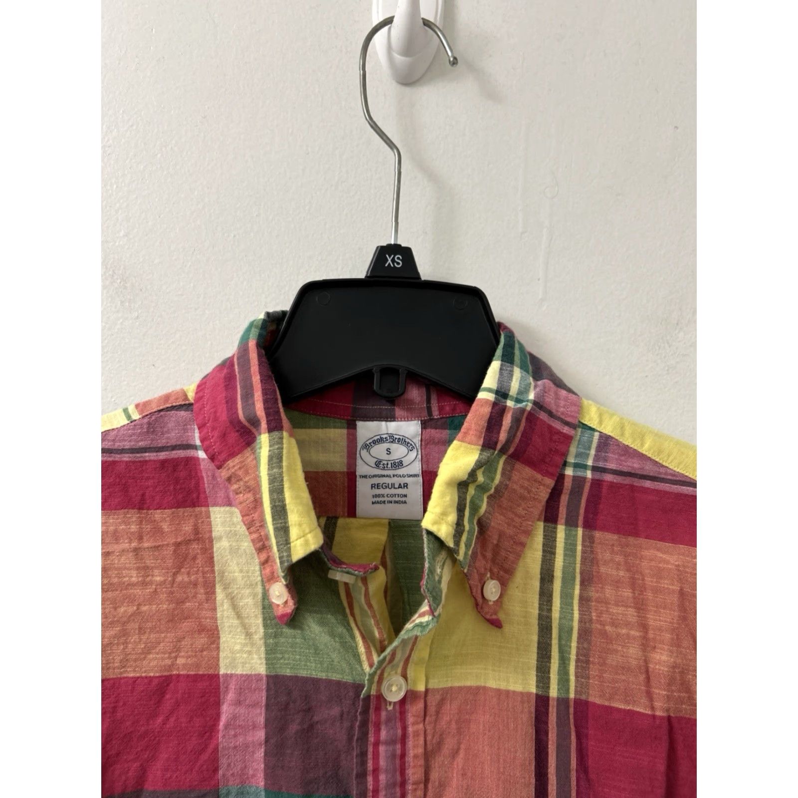 Brooks Brothers Brooks Brothers Button-Down Shirt Mens S Red Plaid Long Sleeve Pocket Colorful Tropical 29” Classic Regular Size US S / EU 44-46 / 1 - 5 Thumbnail