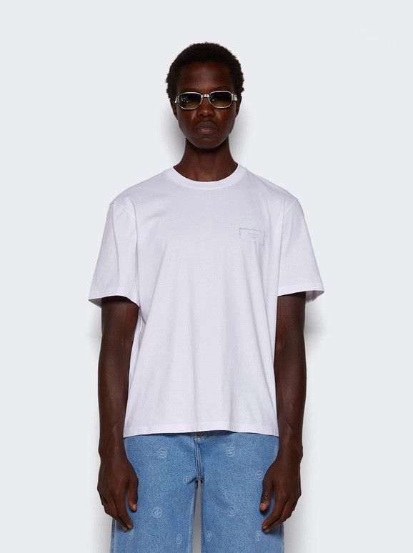 o1mle0226 Classic T-Shirt in White