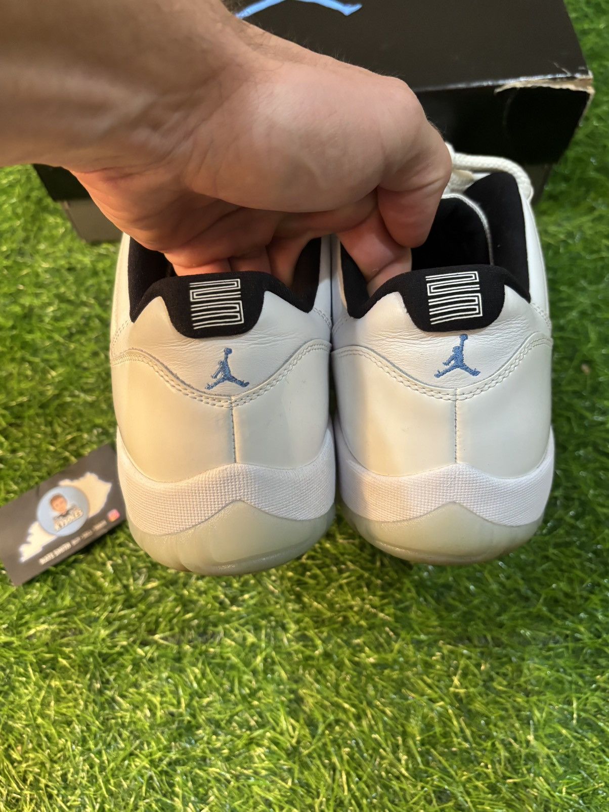 Jordan Brand Jordan 11 low legend blue Size US 11.5 / EU 44-45 - 4 Thumbnail