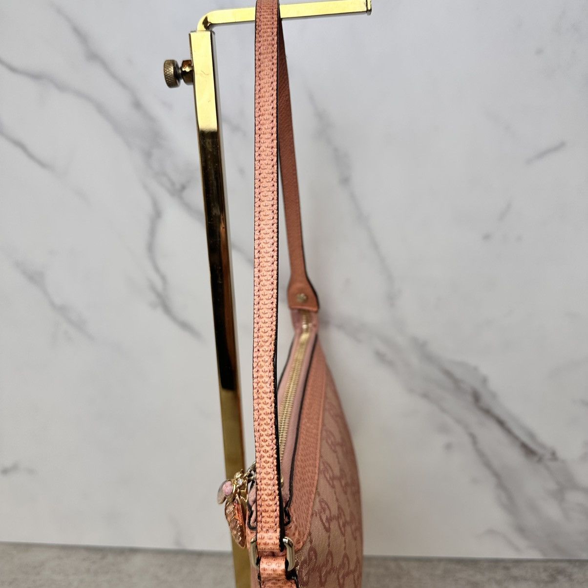 Gucci RARE Vintage Gucci Monogram Pochette with Bee Charm Size ONE SIZE - 5 Thumbnail