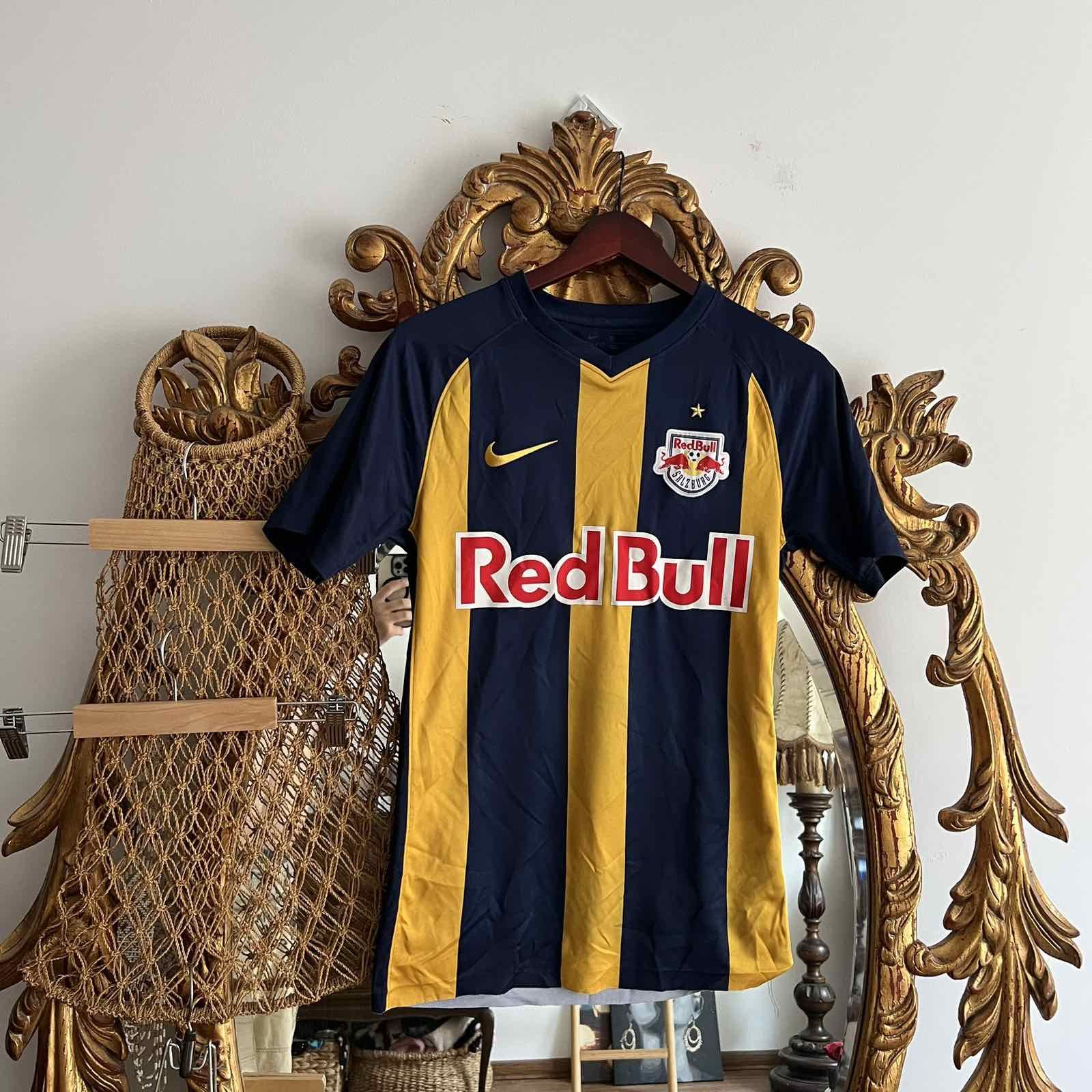 Nike Nike Red Bull Salzburg Soccer Jersey Sz S Size US S / EU 44-46 / 1 - 1 Thumbnail