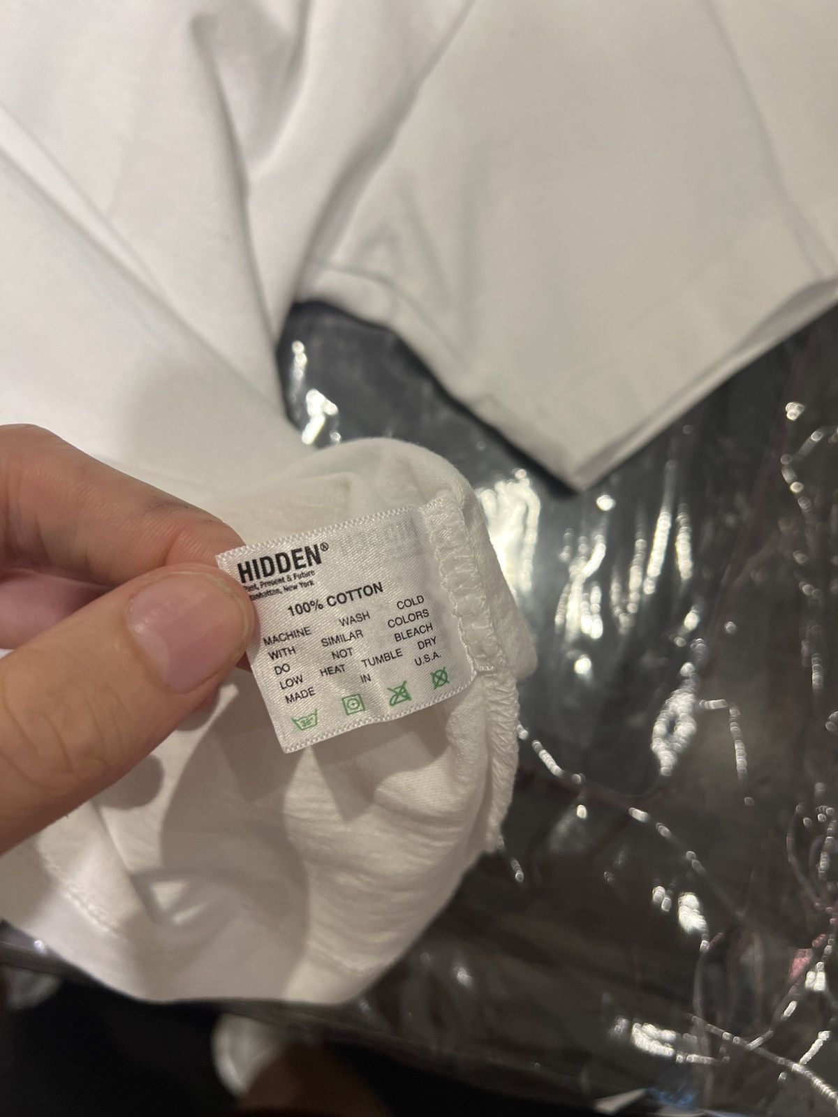 HIDDEN Hidden New World Shirt White Size US L / EU 52-54 / 3 - 5 Thumbnail