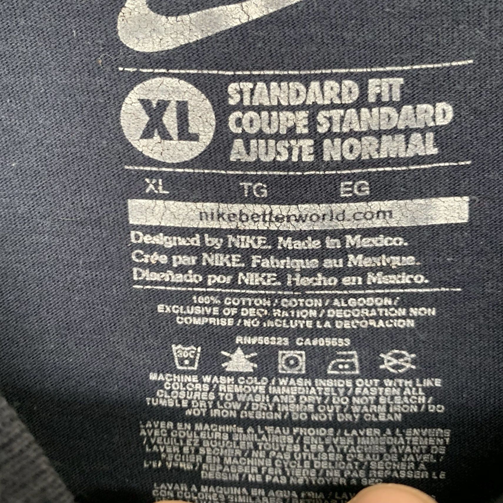 Nike Nike Retro 90s T-Shirt XL Black Cotton Short Sleeve Crew Neck Embroidered Swoosh Mens Size US XL / EU 56 / 4 - 4 Thumbnail