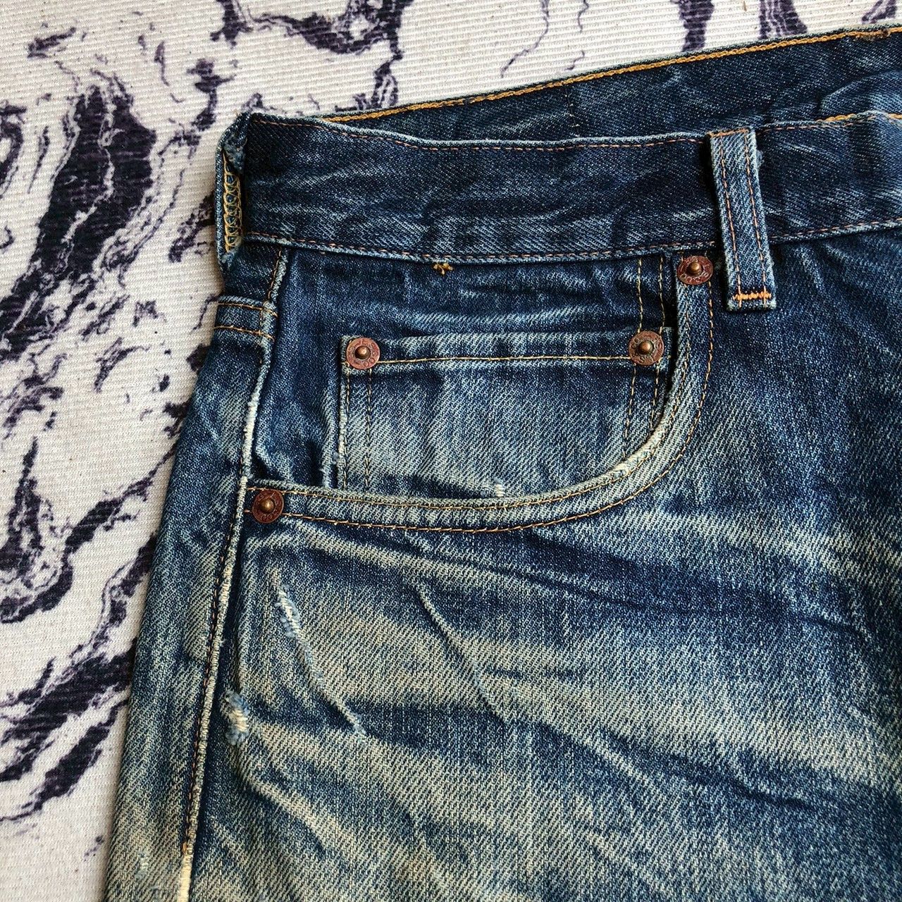 Levi's Vintage Clothing Vintage Levi’s 501 Big E Distressed Selvedge Denim Size US 32 / EU 48 - 8 Thumbnail