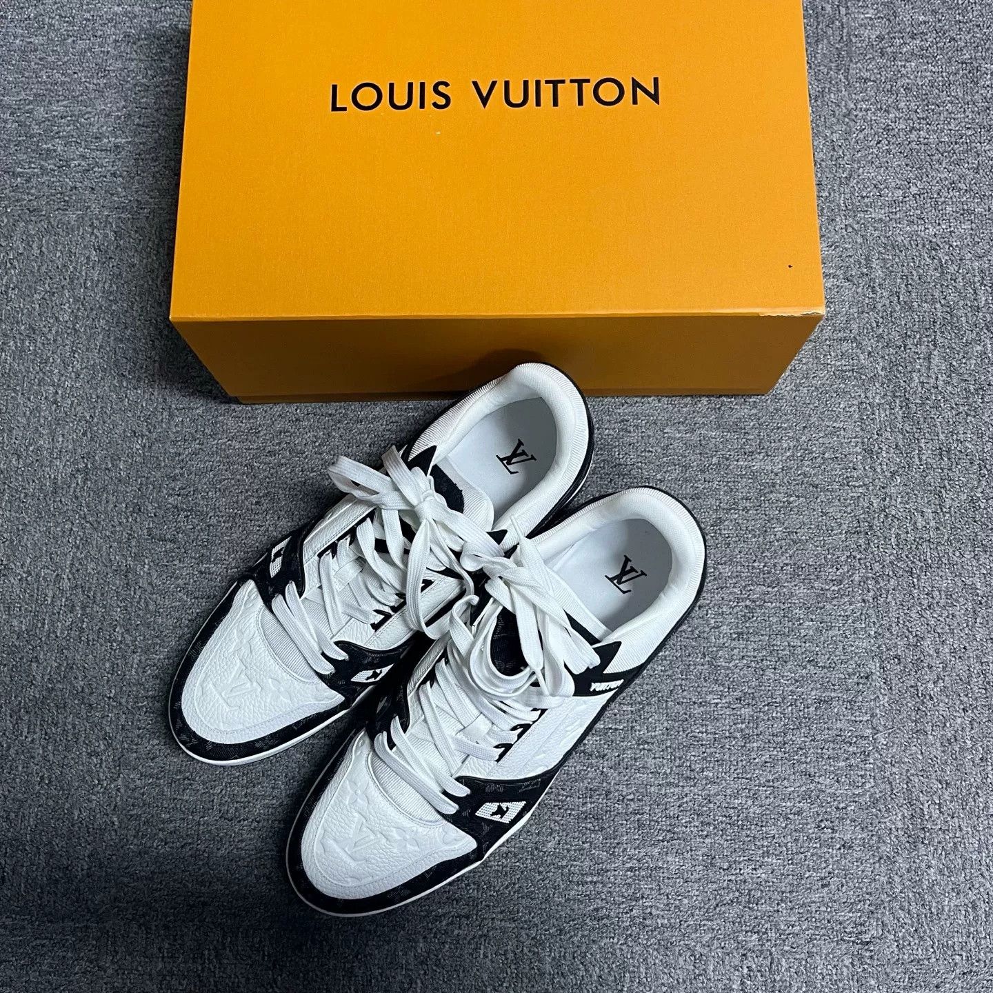 Louis Vuitton Louis Vuitton Panda Embossed Low-Top Sneakers Size US 13 / EU 46 - 1 Thumbnail