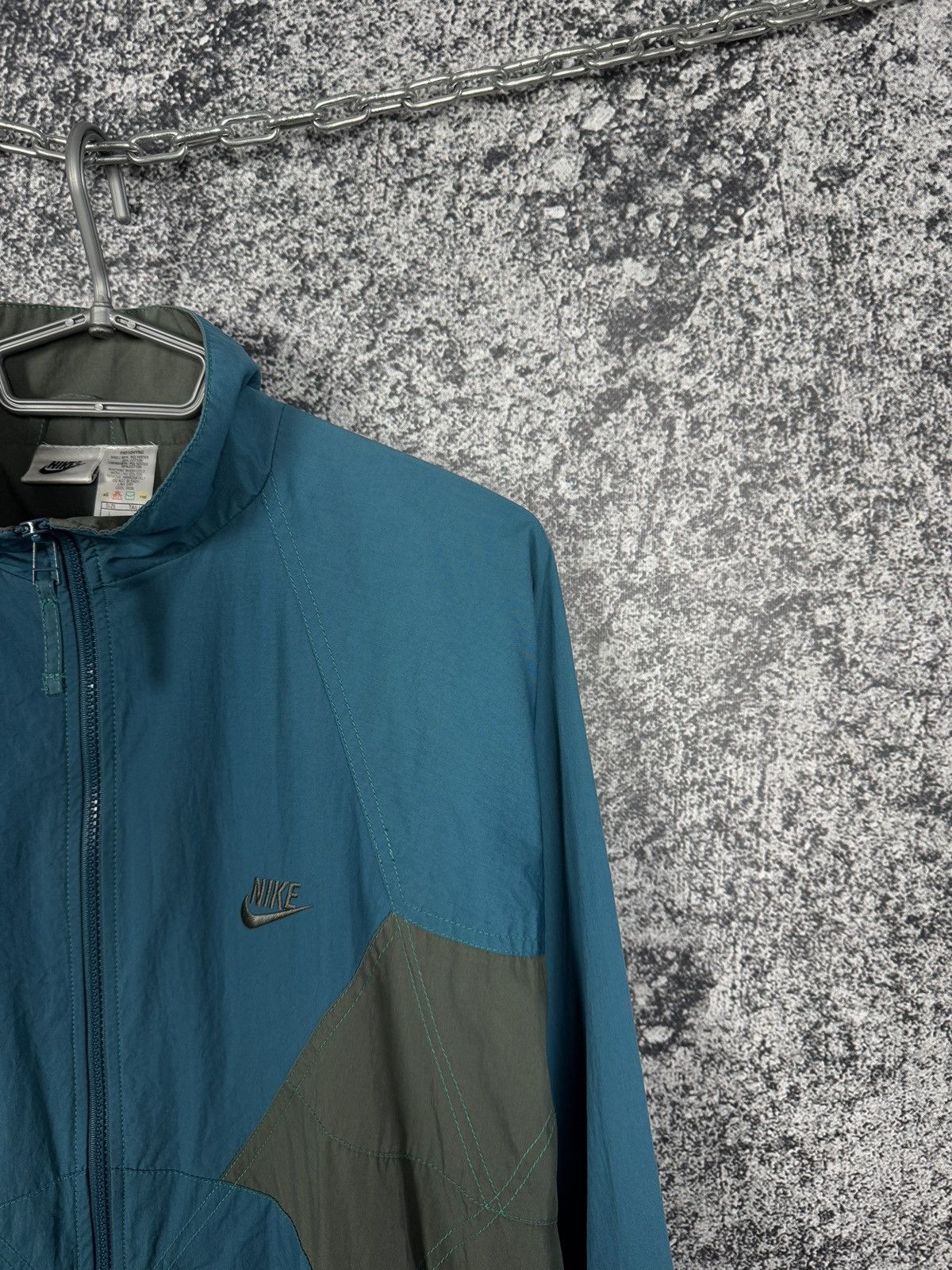 Nike Nike Air Vintage TrackSuit Sports Jacket And Pants Size L Size US L / EU 52-54 / 3 - 3 Thumbnail