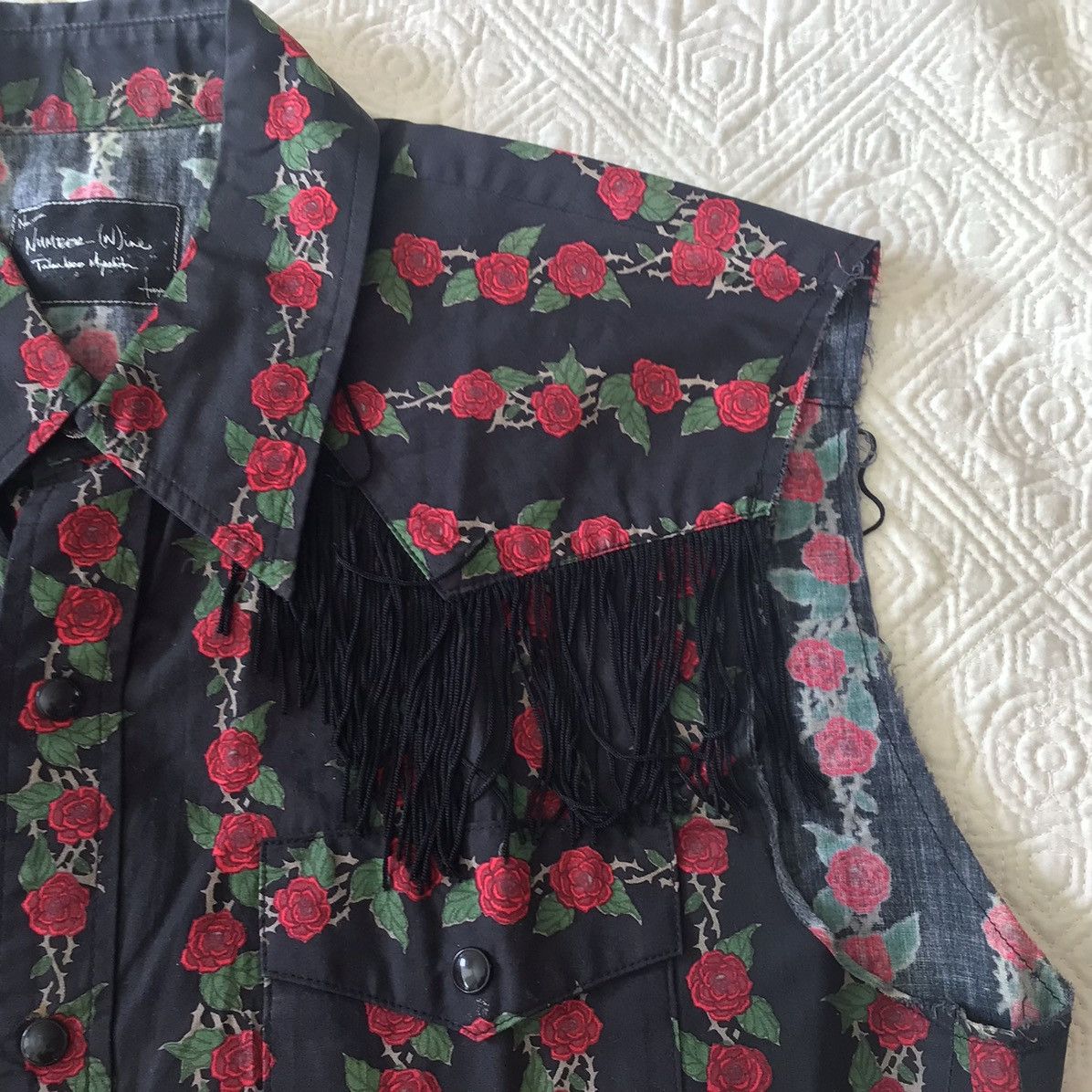 Number (N)ine N(N) Sleeveless, cowboy shirt with roses, fringe, 2 pockets Size US M / EU 48-50 / 2 - 4 Thumbnail