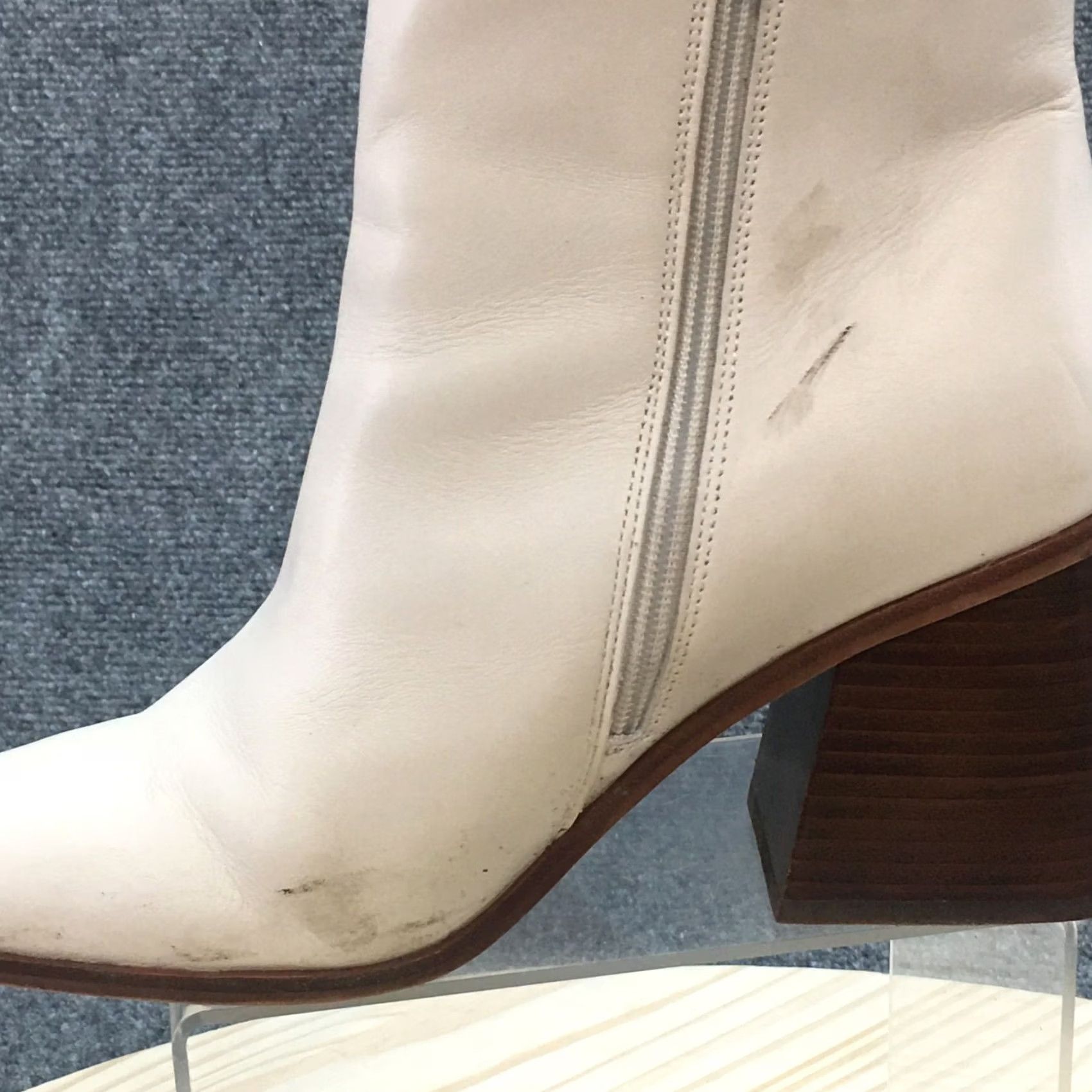 Dolce Vita Dolce Vita Boots Womens 9.5 Terrie Side Zip Heels Ankle Bootie Ivory Faux Leather Boots Size US 9 / IT 39 - 3 Thumbnail