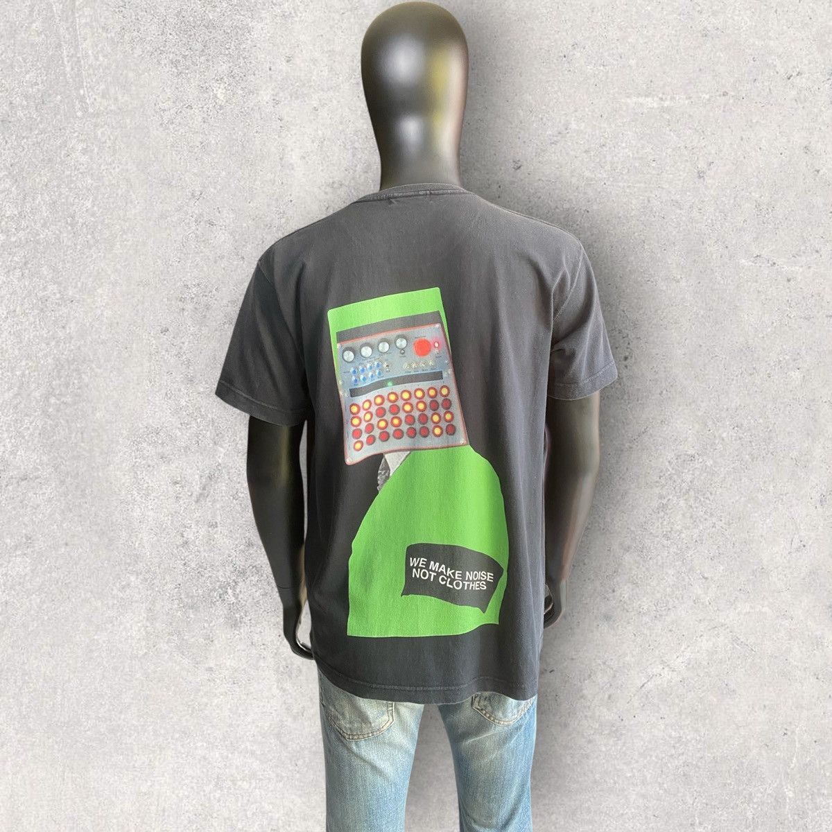 Undercover We Make Noise Not Cloth T Shirt Size US L / EU 52-54 / 3 - 4 Thumbnail