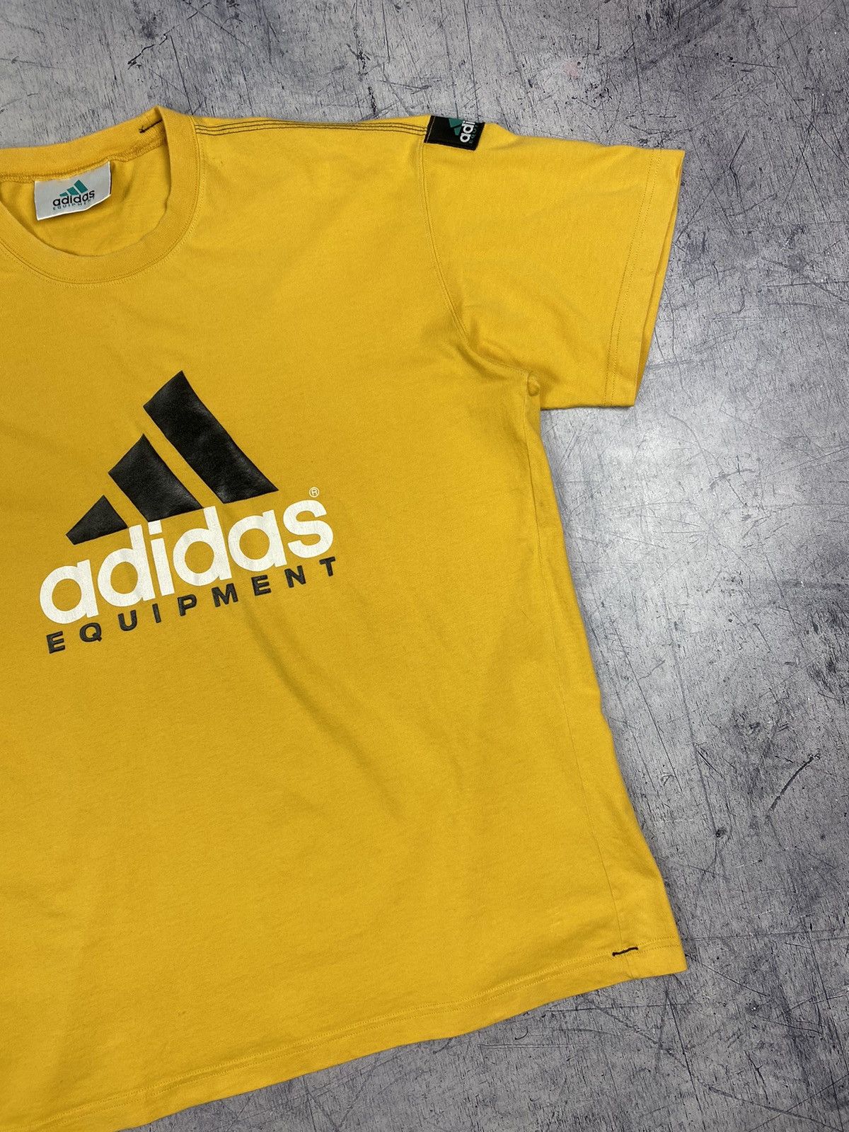 Adidas Vintage 90s Adidas Equipment big logo Tee Size US L / EU 52-54 / 3 - 4 Thumbnail