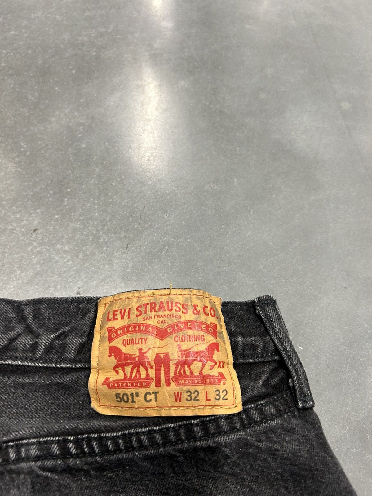 Levi's Levi's 501 black denim shorts Size 32" / US 10 / IT 46 - 3 Thumbnail