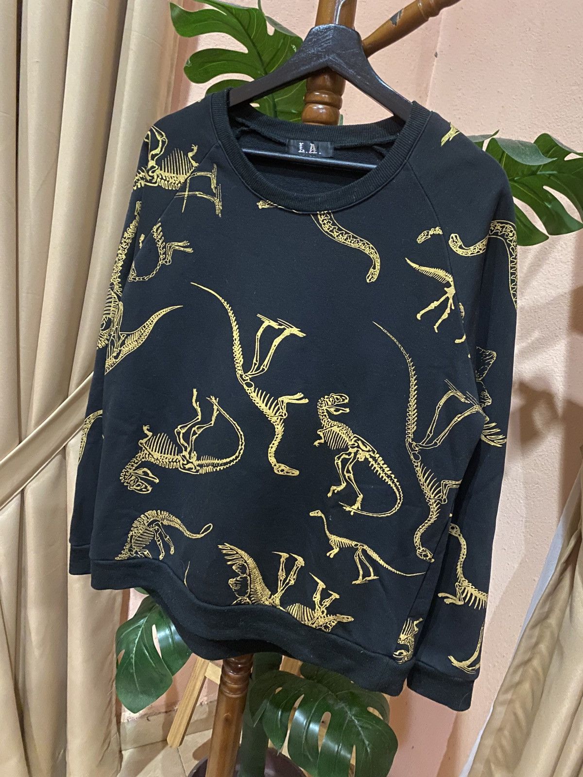 Other L.A. Dinosaur Fossil Print Sweatshirt - Black & Gold Graphic Size US M / EU 48-50 / 2 - 2 Thumbnail