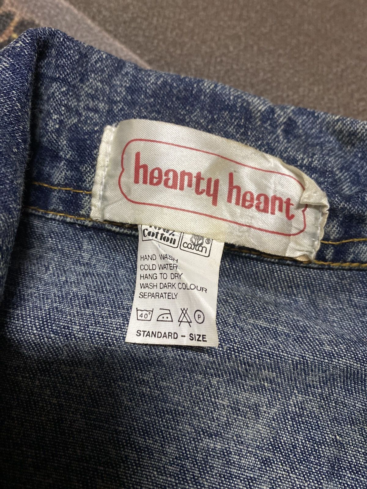 Japanese Brand Vintage Hearty Heart Studded Quilted Denim Jacket Acid Wash Size M / US 6-8 / IT 42-44 - 3 Thumbnail
