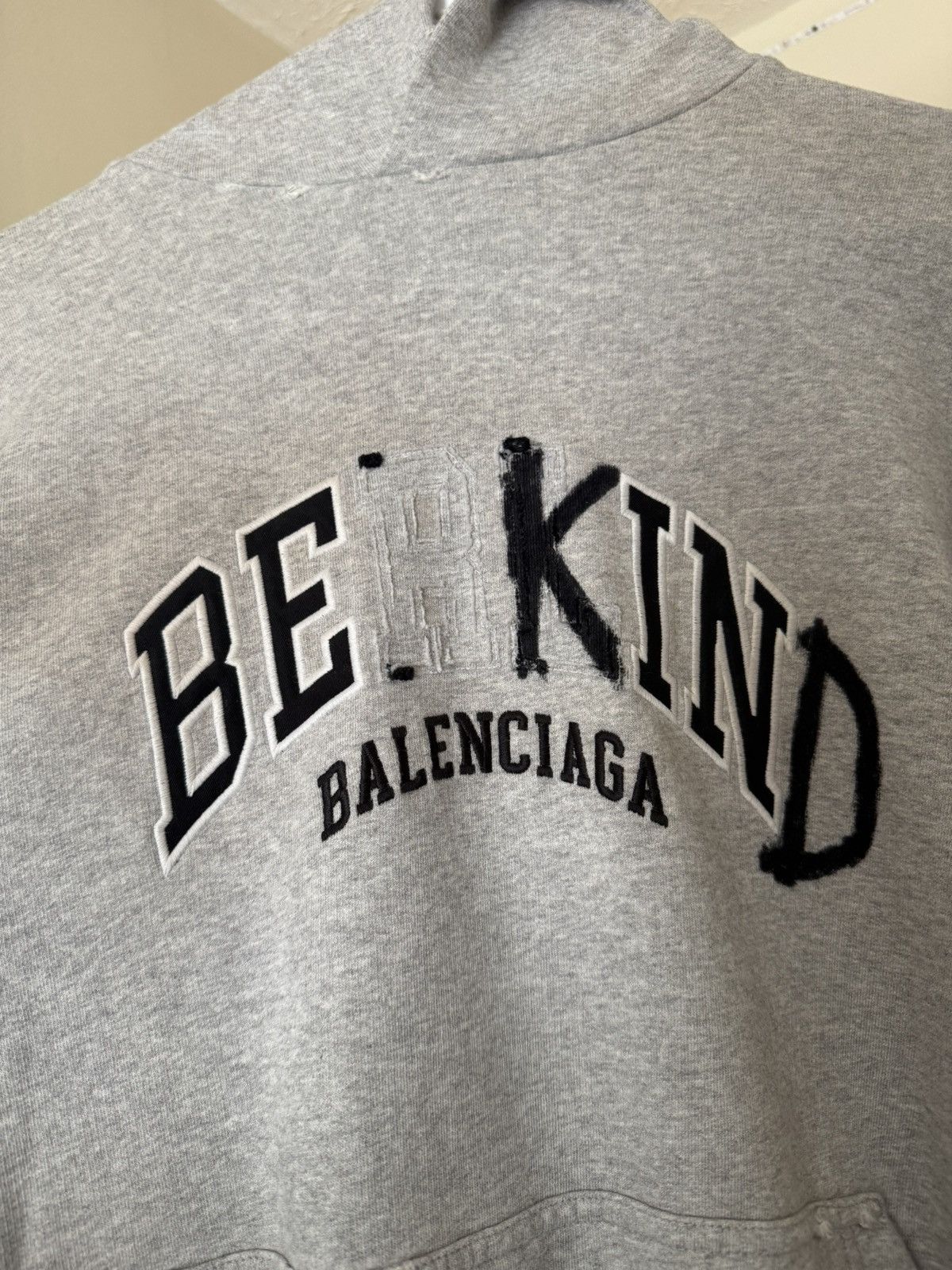 Balenciaga Balenciaga Be Kind Hoodie Size US S / EU 44-46 / 1 - 2 Thumbnail