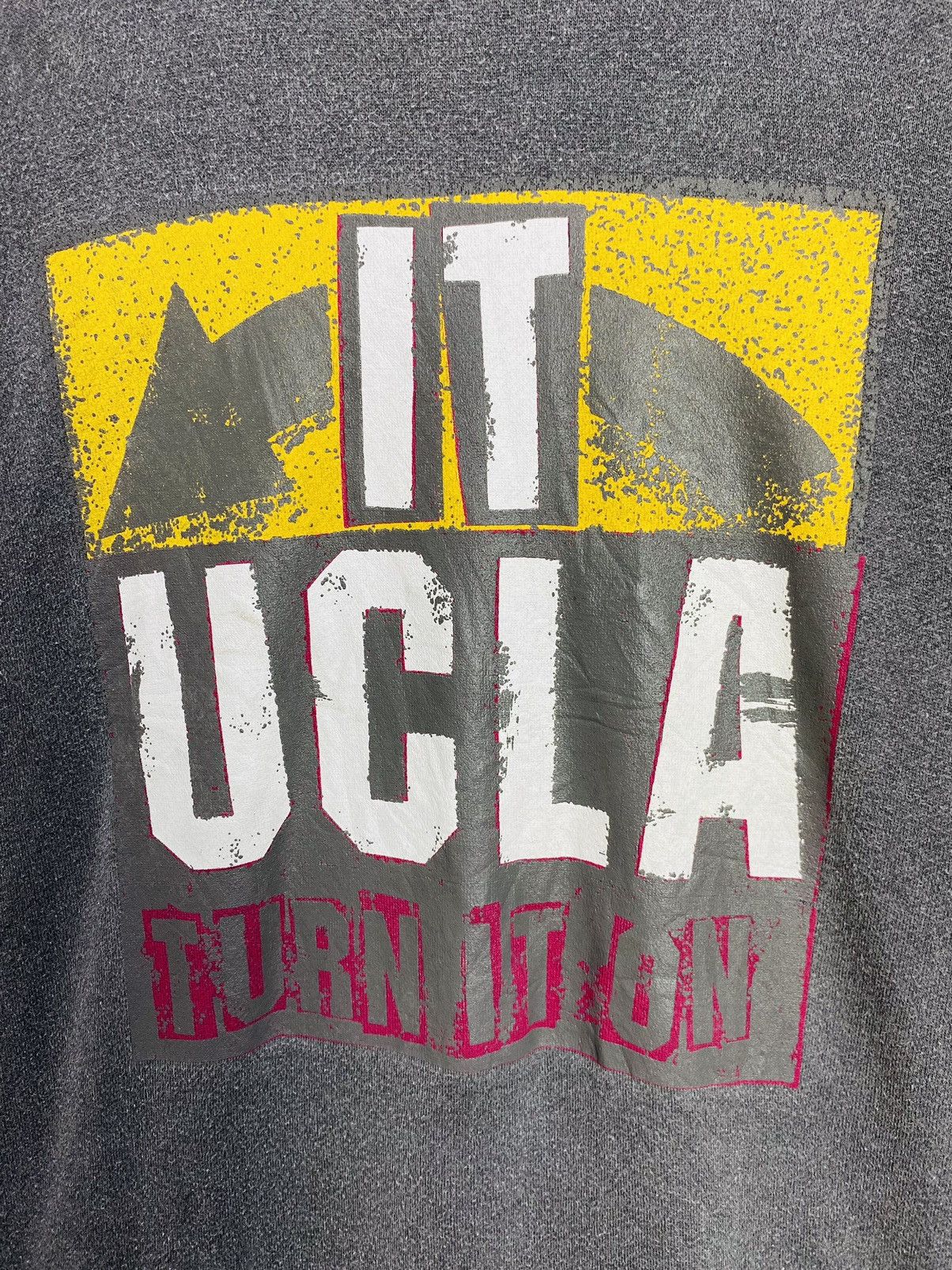 Vintage Vintage UCLA Sweatshirt Jumper Oversized Japan Gray Size 3L Size US XL / EU 56 / 4 - 6 Thumbnail