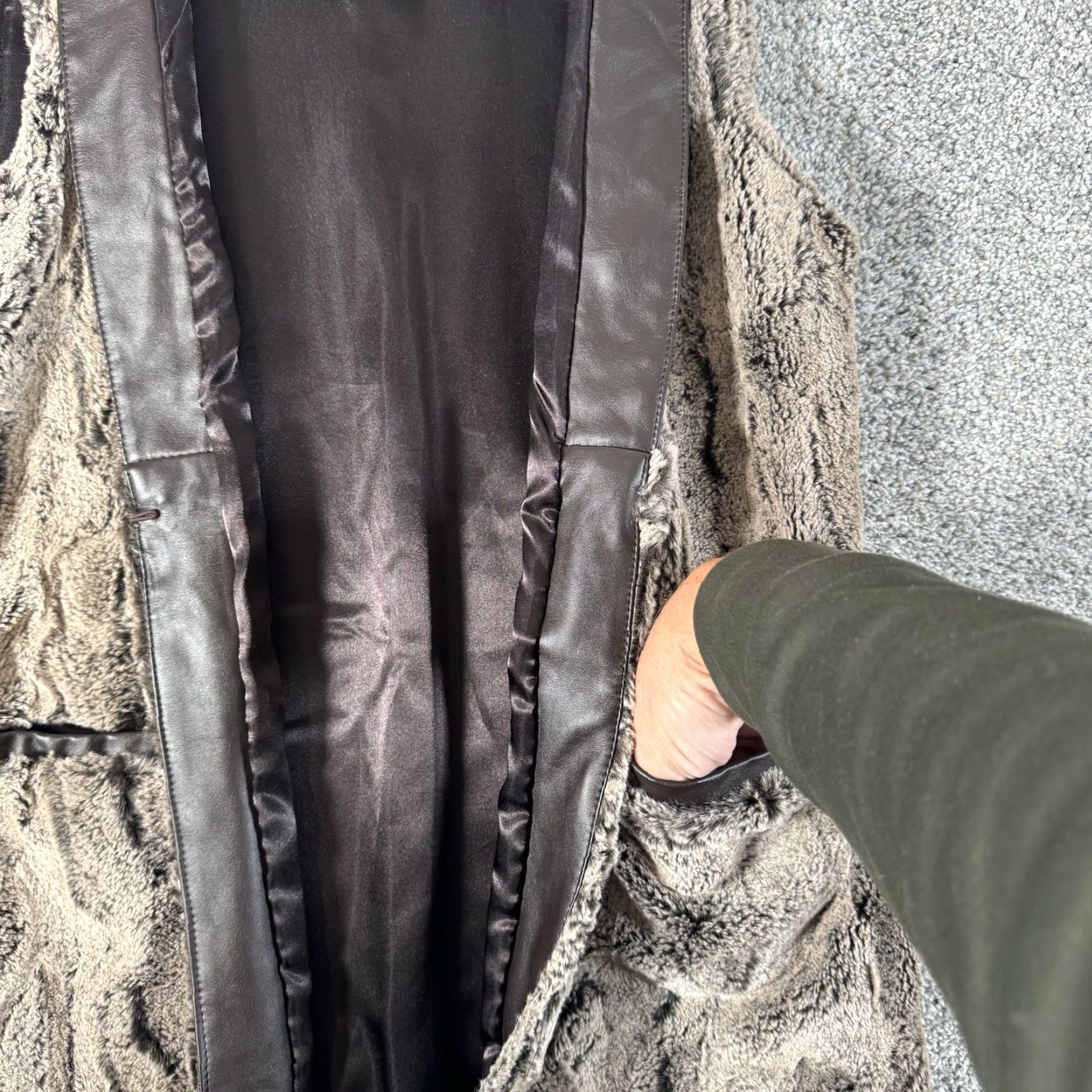 Vintage Faux Frenzi by Dena Faux Fur Vest S Women Brown Regular Size Small Boho Festival Cozy Indie Layering Lagenlook Vest Size S / US 4 / IT 40 - 6 Thumbnail