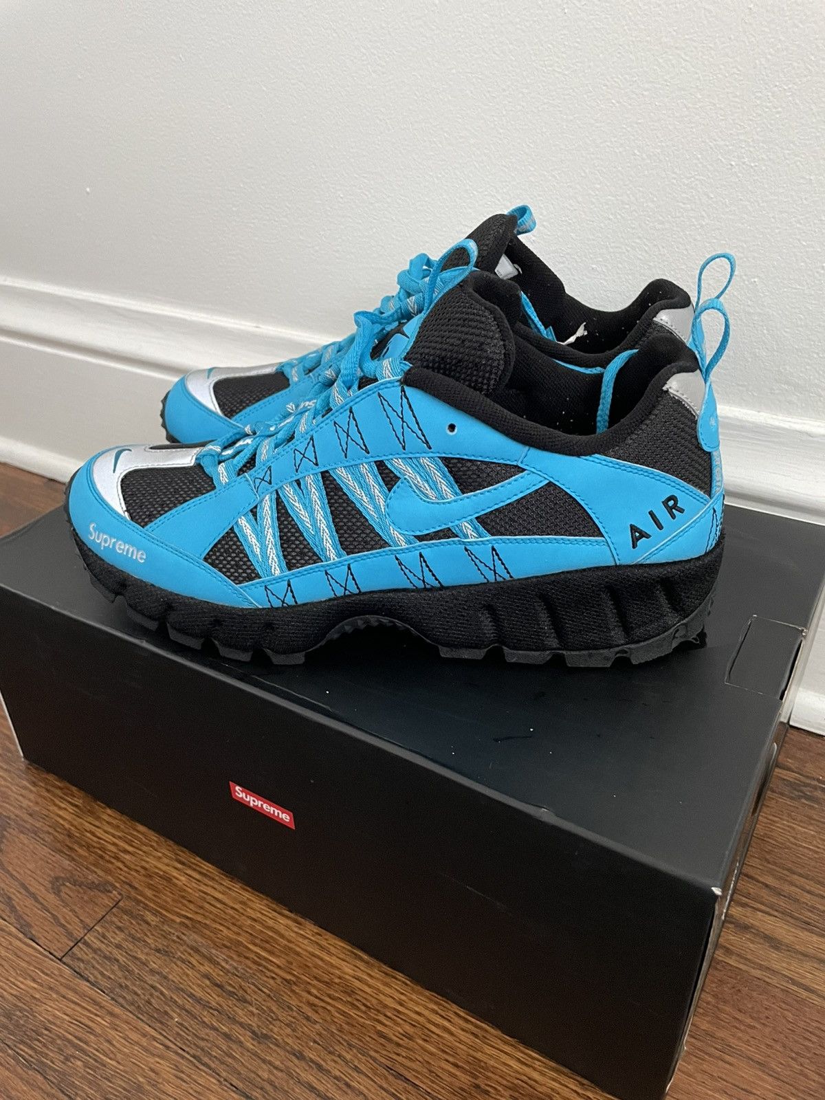 Nike × Supreme AIR HUMARA ‘17 / SUPREME Size US 10 / EU 43 - 2 Thumbnail
