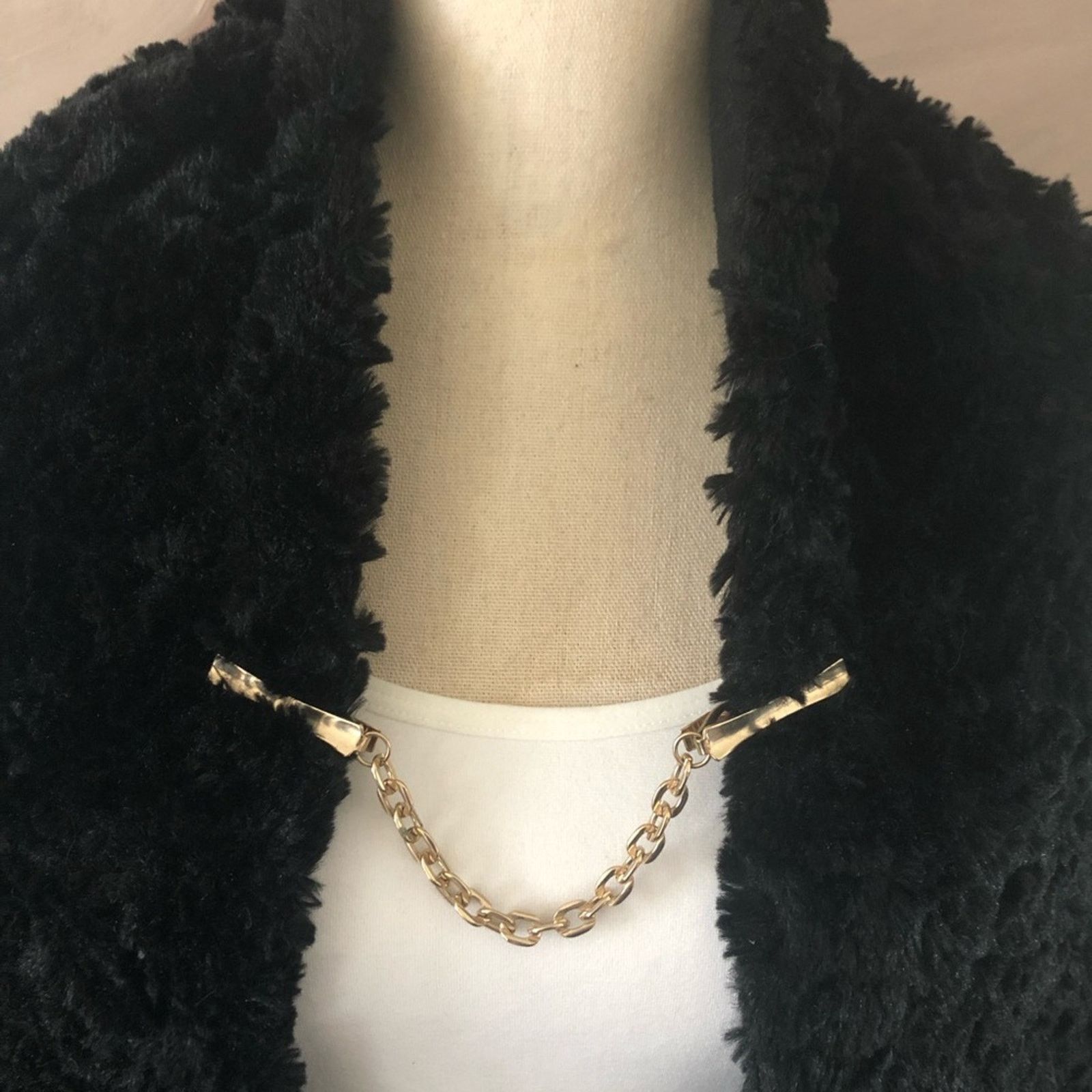 Vintage Vintage gold plated chunky chain sweater clothing clips Size ONE SIZE - 1 Thumbnail