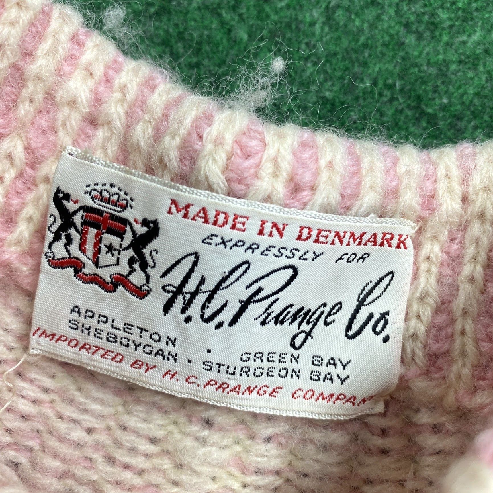 Pinko VINTAGE Prange Wool Sweater Mens S Pink 70S Knit Heavyweight Thick Sweatshirt Crew Neck Long Sleeve Wool Pink Logo 80s 90s Retro Mens S Sweatshirt Size US S / EU 44-46 / 1 - 3 Thumbnail