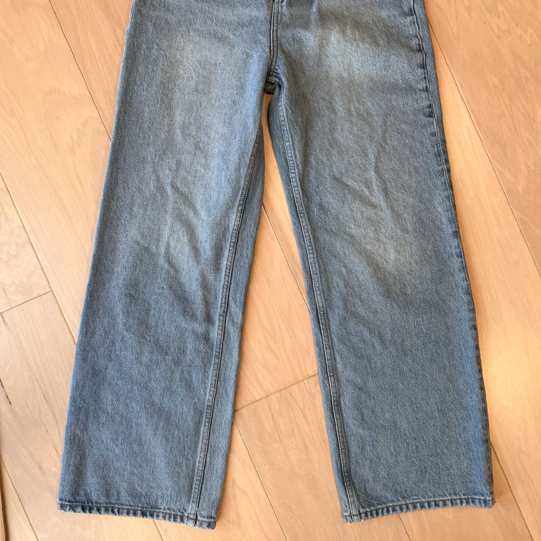 Reformation Reformation Wilder High Rise Wide Leg Cropped Jeans Women's 28 Blue Medium Wash Wide Leg Jeans Women's 28 Blue Medium Wash Size 28" / US 6 / IT 42 - 6 Thumbnail