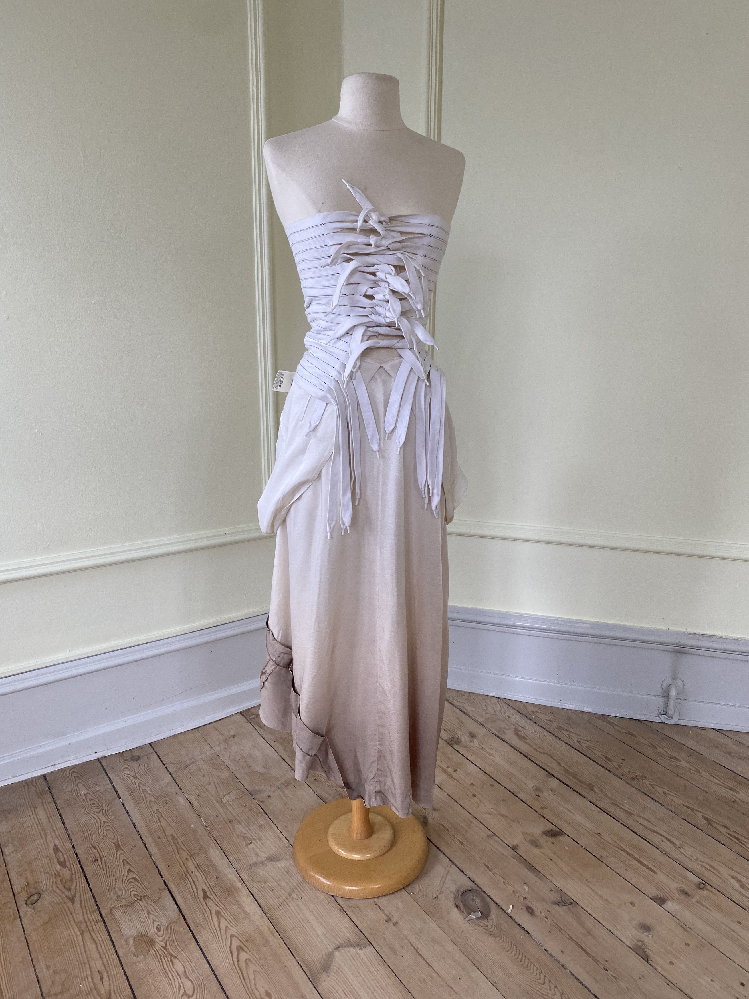 Maison Margiela SS03 Runway Look 25 - 2003 Spring / Summer Size M / US 6-8 / IT 42-44 - 1 Thumbnail