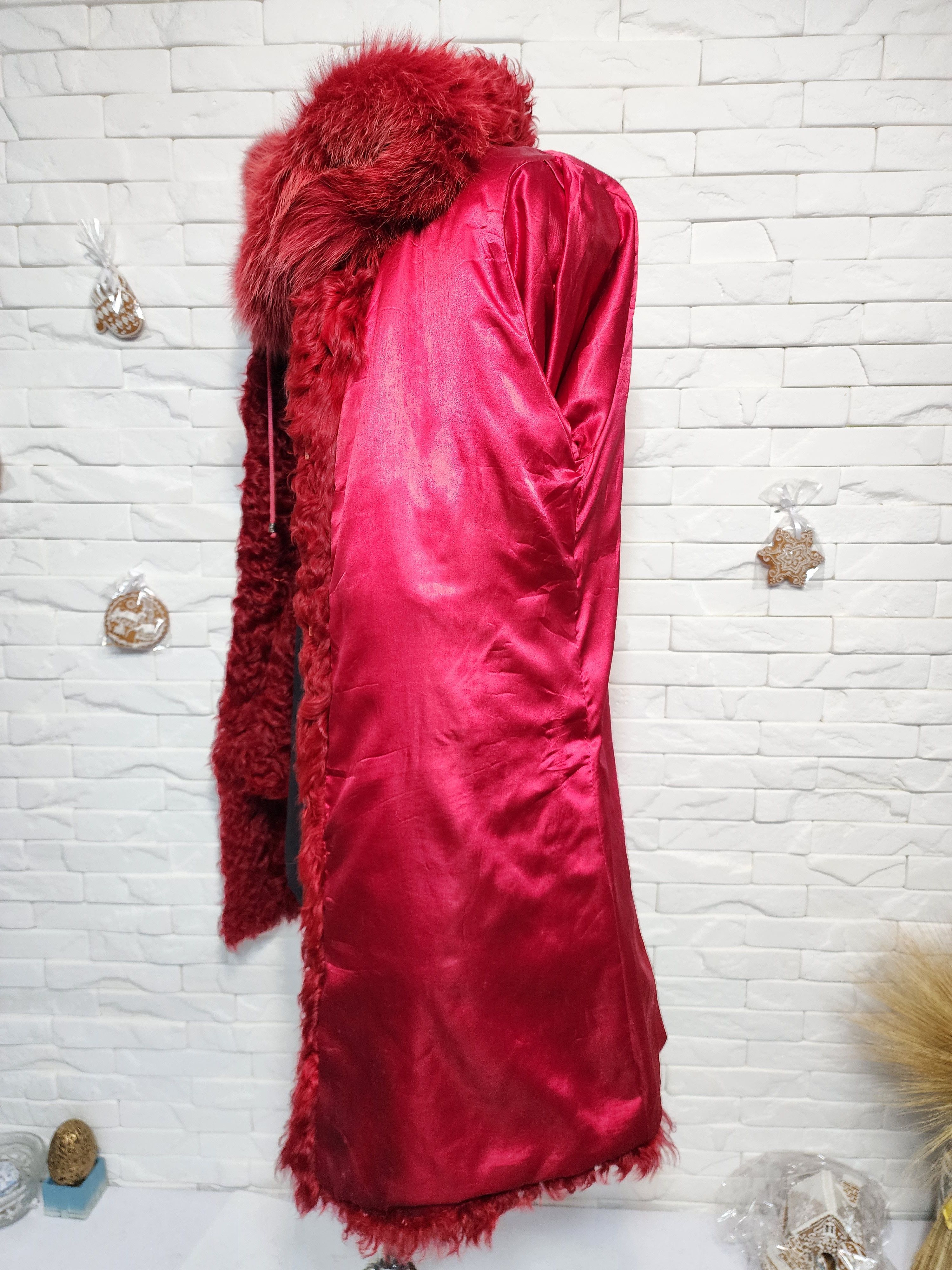 Uniqlo Stylish Women's Fur Coat. Warm Burgundy Hooded Coat. Size L / US 10 / IT 46 - 10 Thumbnail