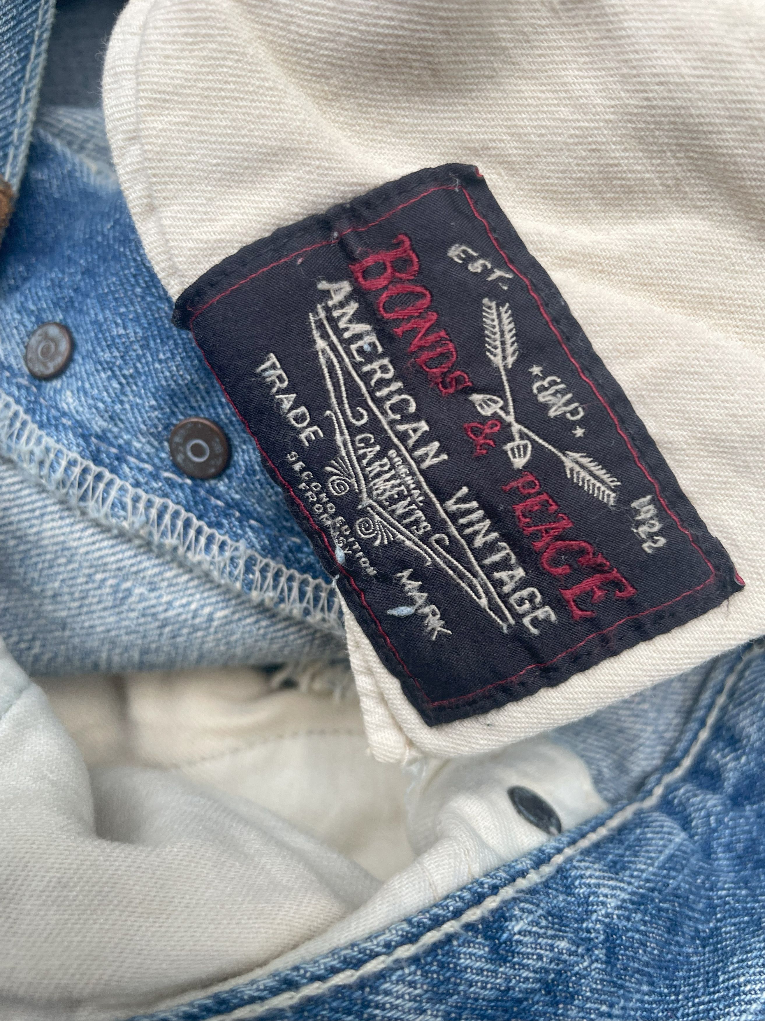 Japanese Brand Bonds& Peace Faded Distresed Jeans Size US 31 - 13 Thumbnail