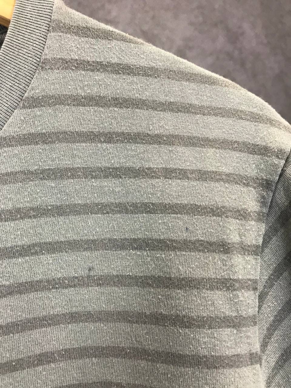 Kaws × Uniqlo Kaws x Uniqlo striped designer logo tee Size US S / EU 44-46 / 1 - 8 Thumbnail