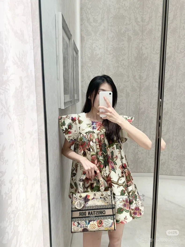 Dior Dior Colourful printed Duffy sleeve short sleeves Size XS / US 0-2 / IT 36-38 - 7 Thumbnail