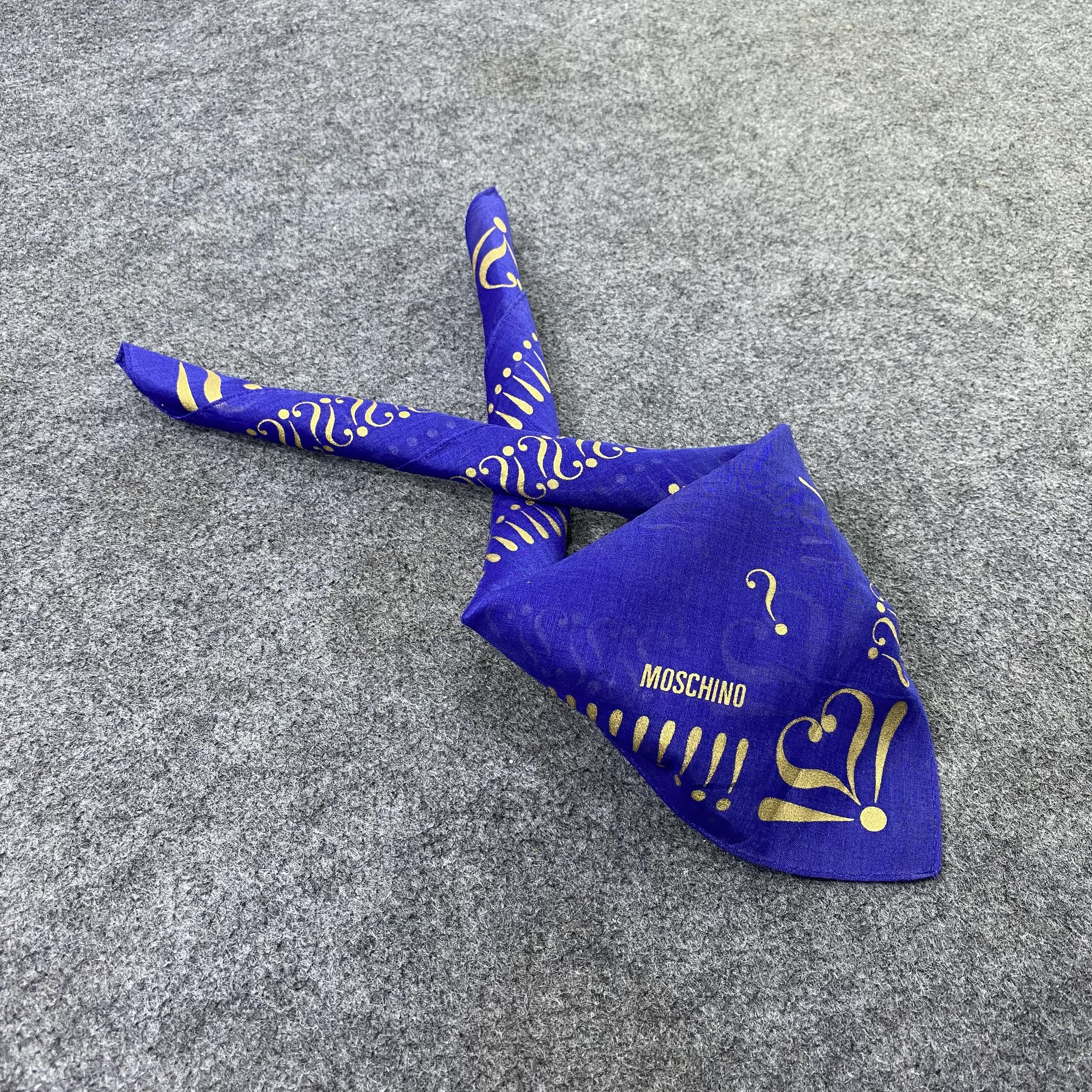Moschino Moschino Handkerchief / Bandana / Neckerchief C750 Size ONE SIZE - 1 Thumbnail