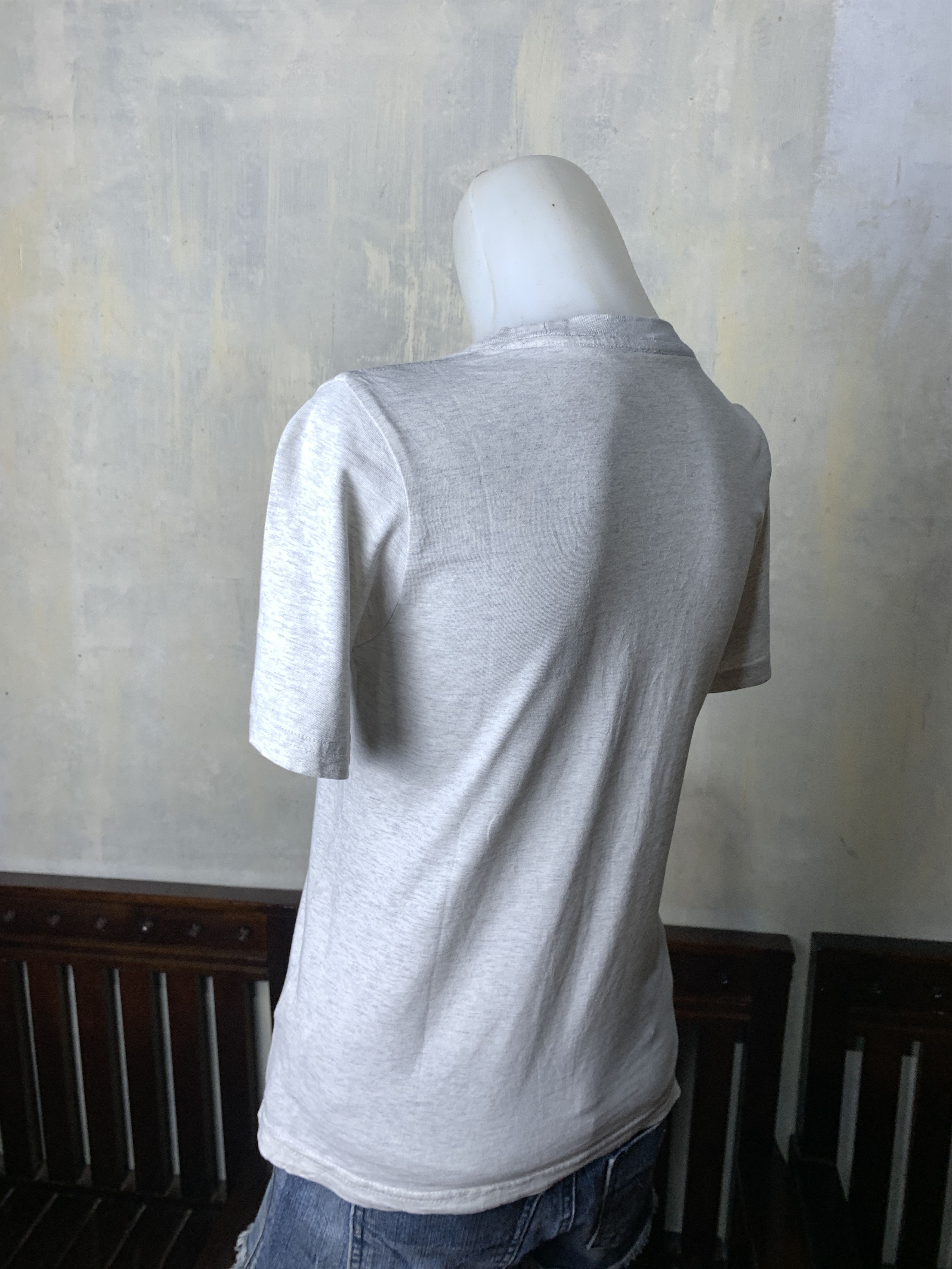 Japanese Brand Mardi Mercredi Les Petites Gray Tee (S) Size S / US 4 / IT 40 - 3 Thumbnail