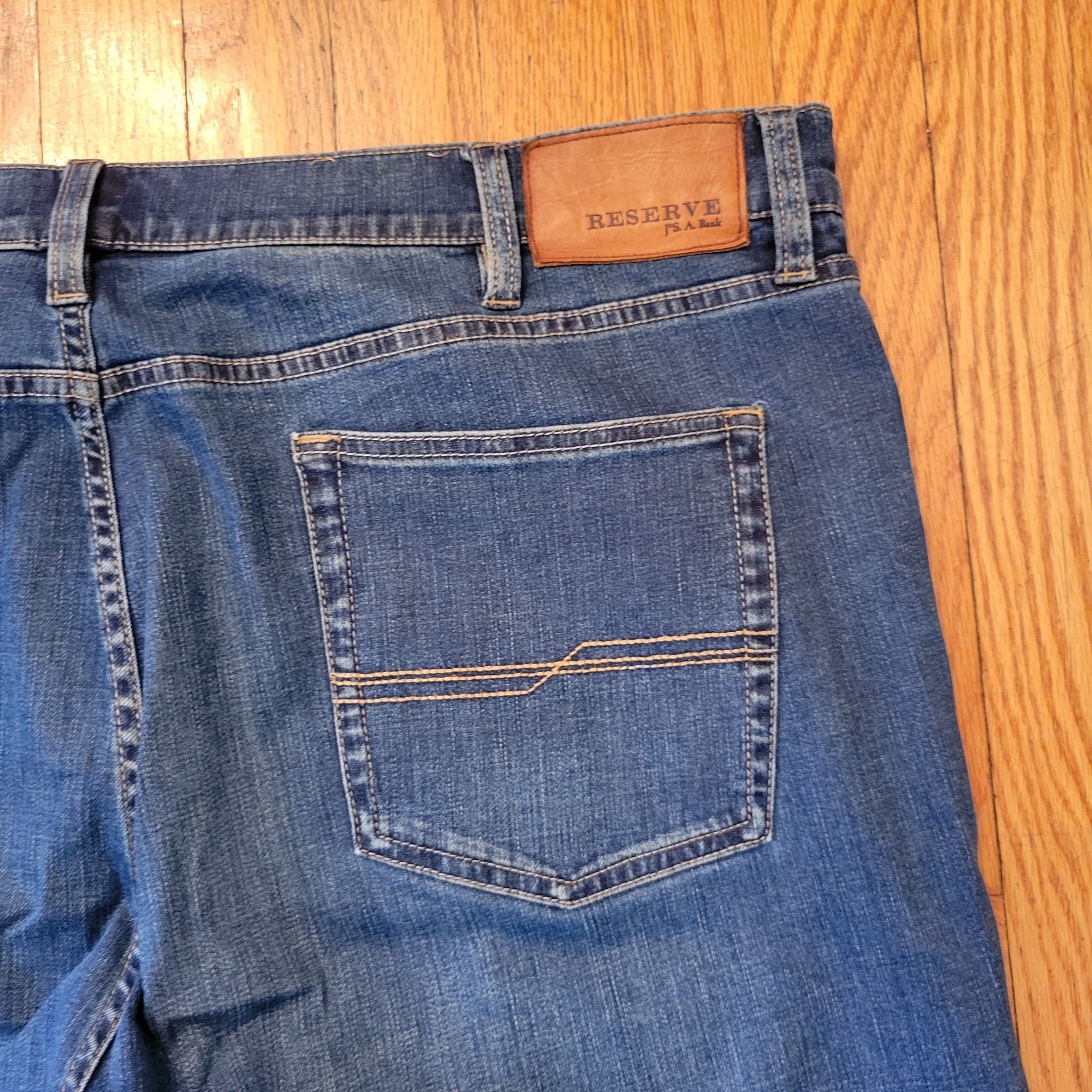 Jos. A. Bank JoS A Bank Reserve Traditional Fit Jeans 44x32 Medium Wash S Size US 44 / EU 60 - 7 Thumbnail