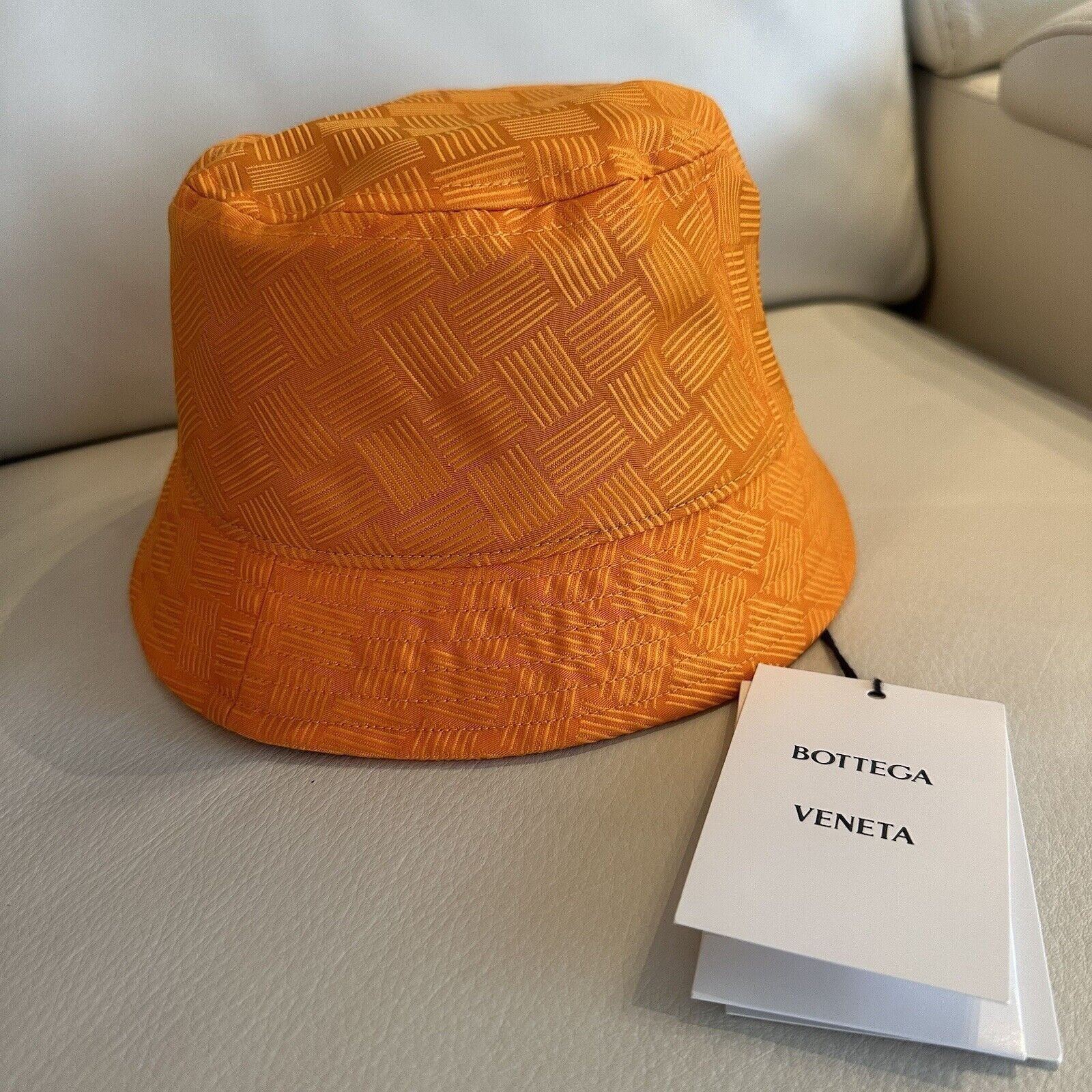Bottega Veneta NWT BOTTEGA VENETA Bucket Hat 692795 Orange Size S Size ONE SIZE - 9 Thumbnail