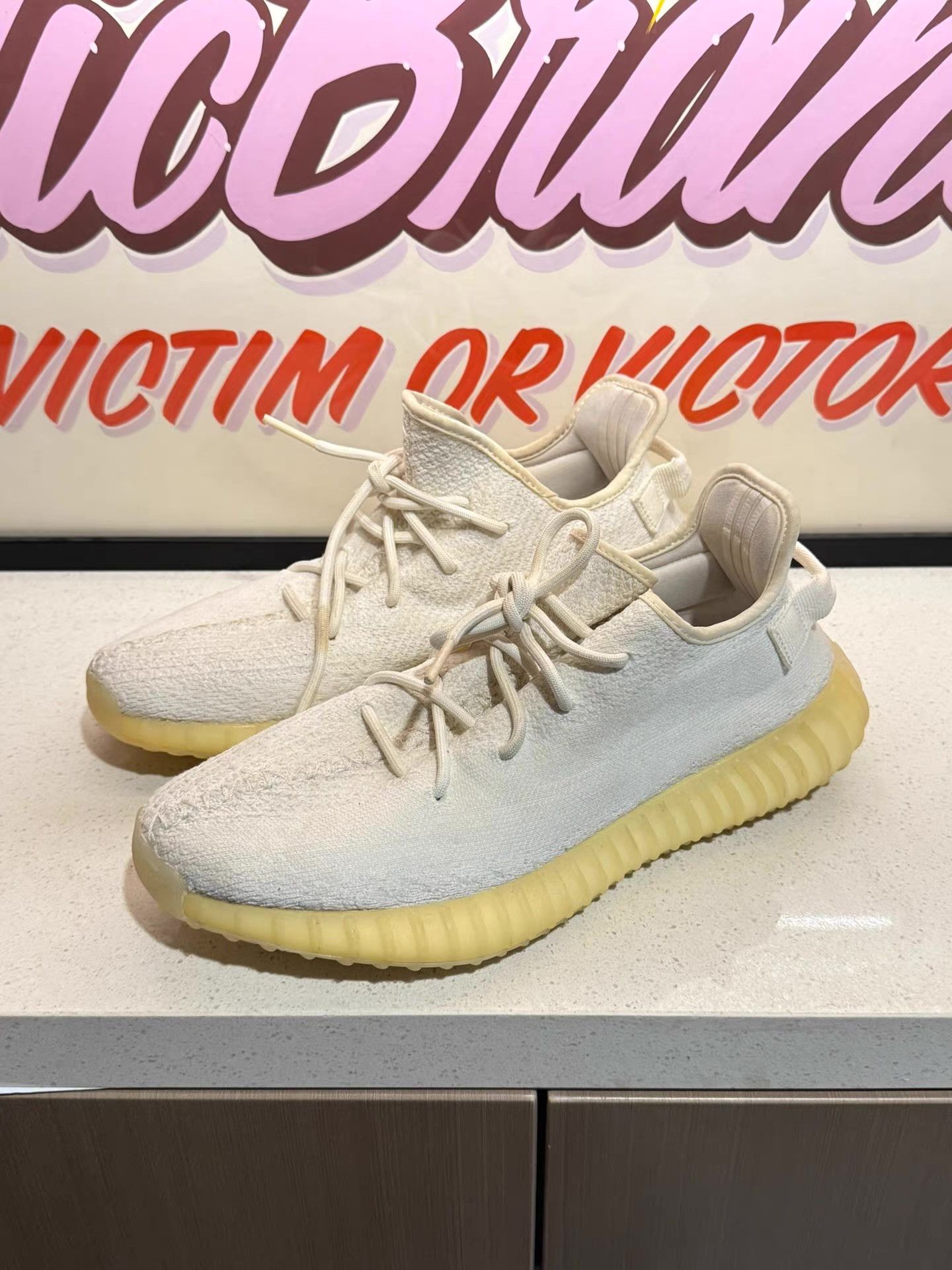adidas Originals Yeezy Boost 350 V2 sneakers。 Ｑ20
