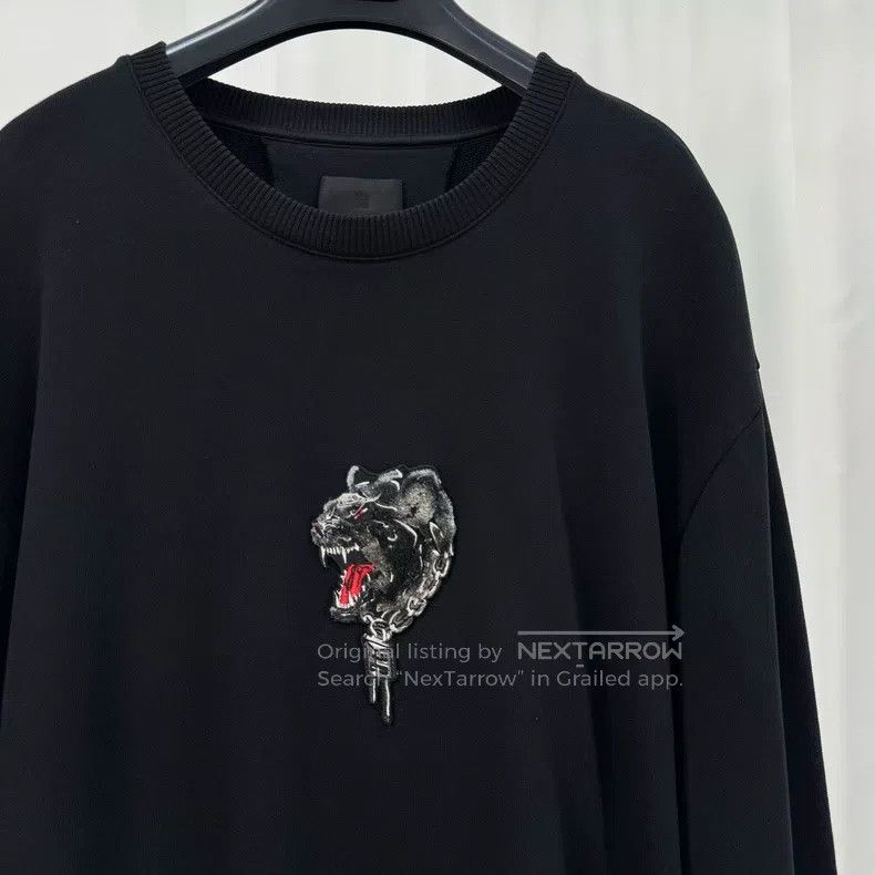 Givenchy Givenchy Flocked Tiger Head Embroidered Letter Sweatshirt Size US XL / EU 56 / 4 - 3 Thumbnail