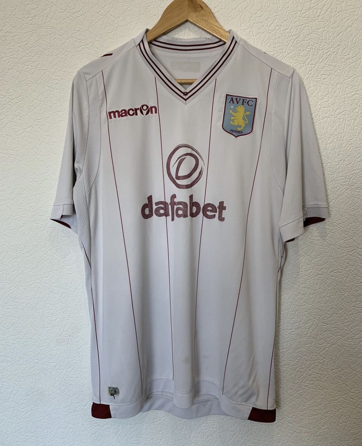 Macron ASTON VILLA MACRON 2014/2015 AWAY KIT SOCCER JERSEY FOOTBALL Size US L / EU 52-54 / 3 - 1 Thumbnail